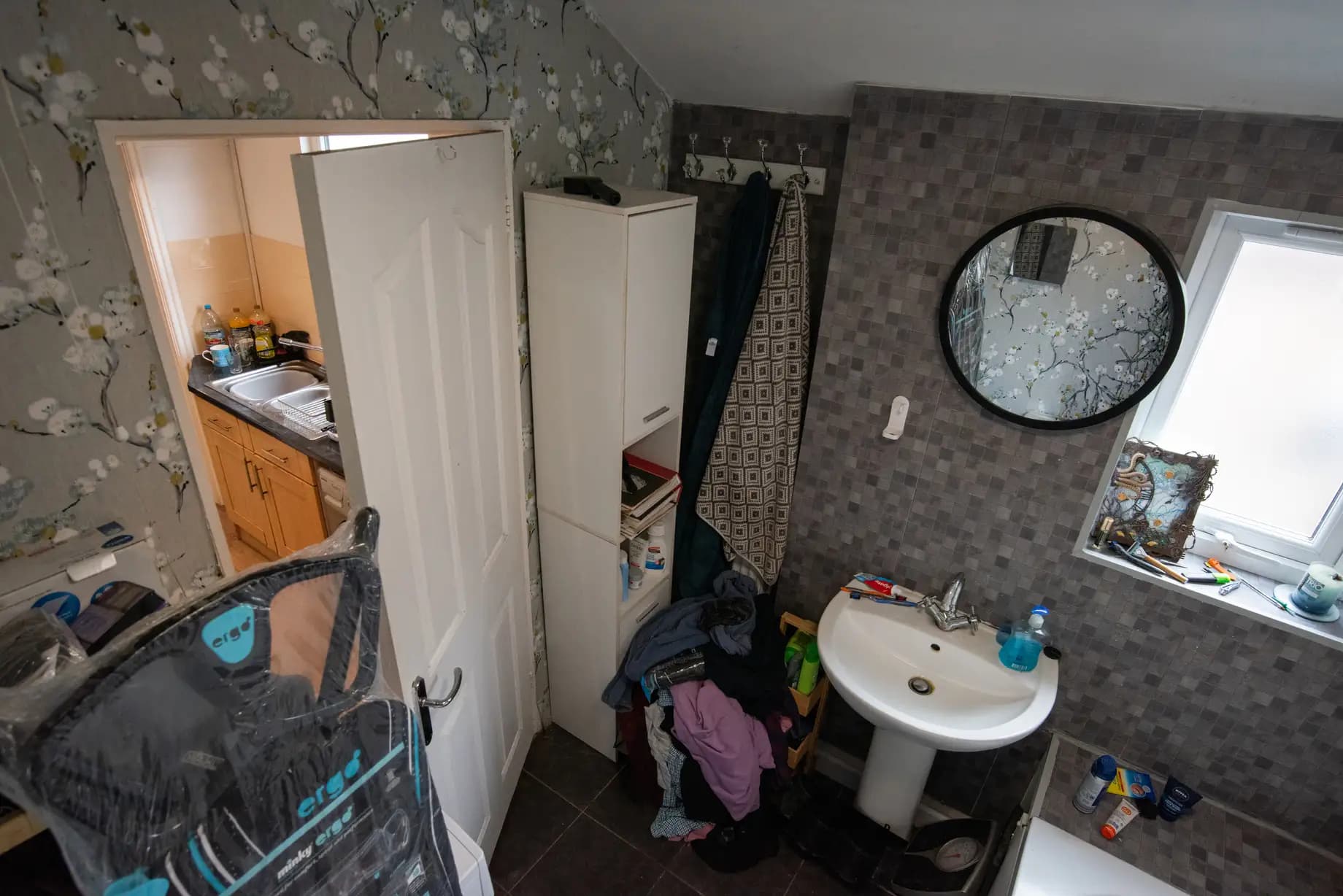 property photo 10 of 17