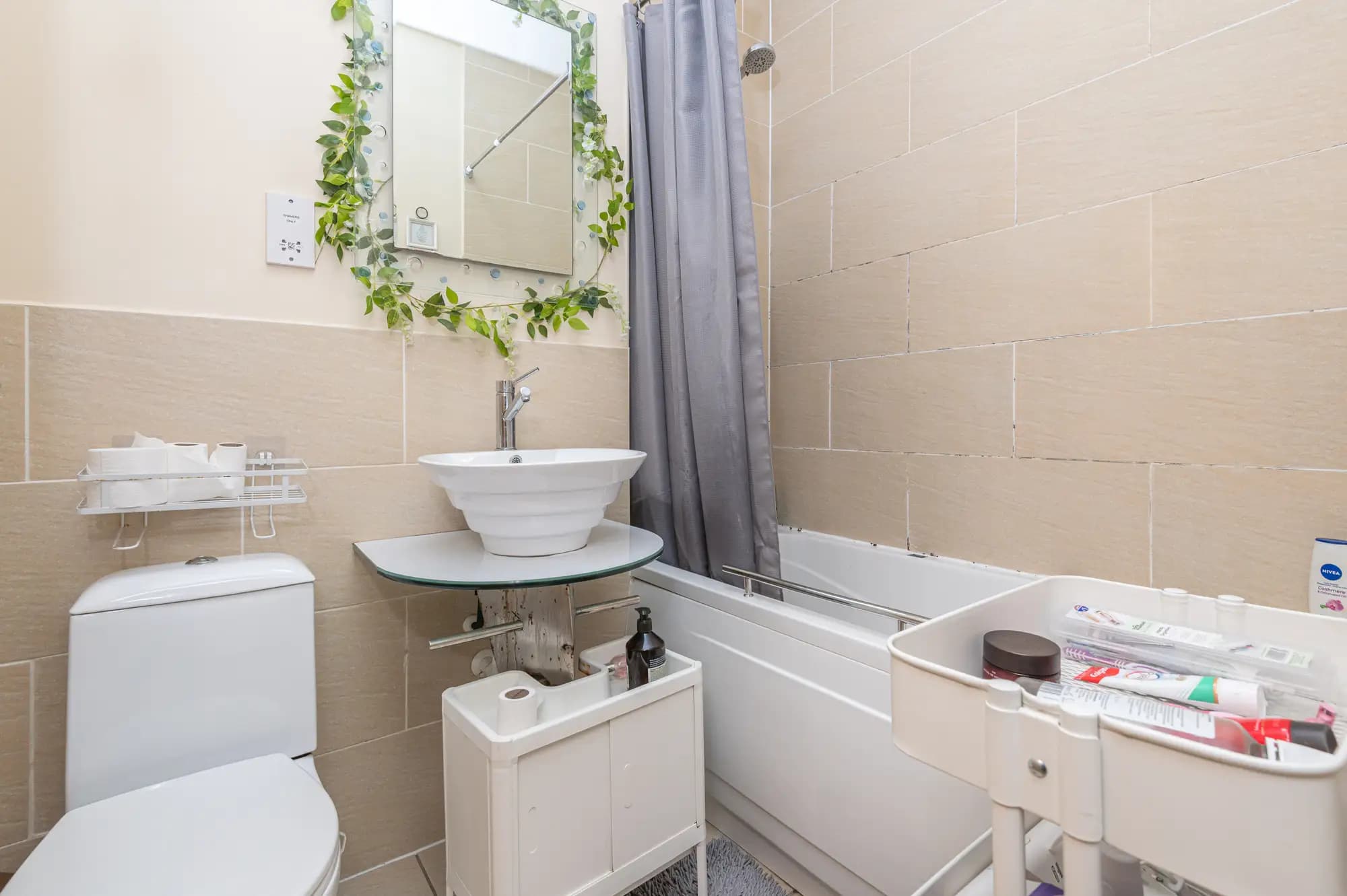 property photo 10 of 17