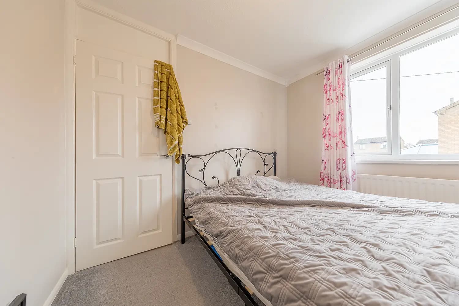 property photo 11 of 25