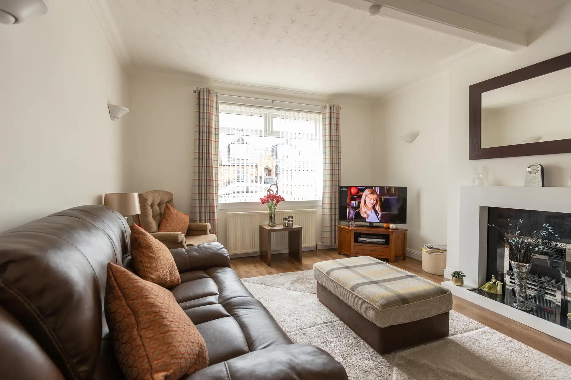 property photo 4 of 17