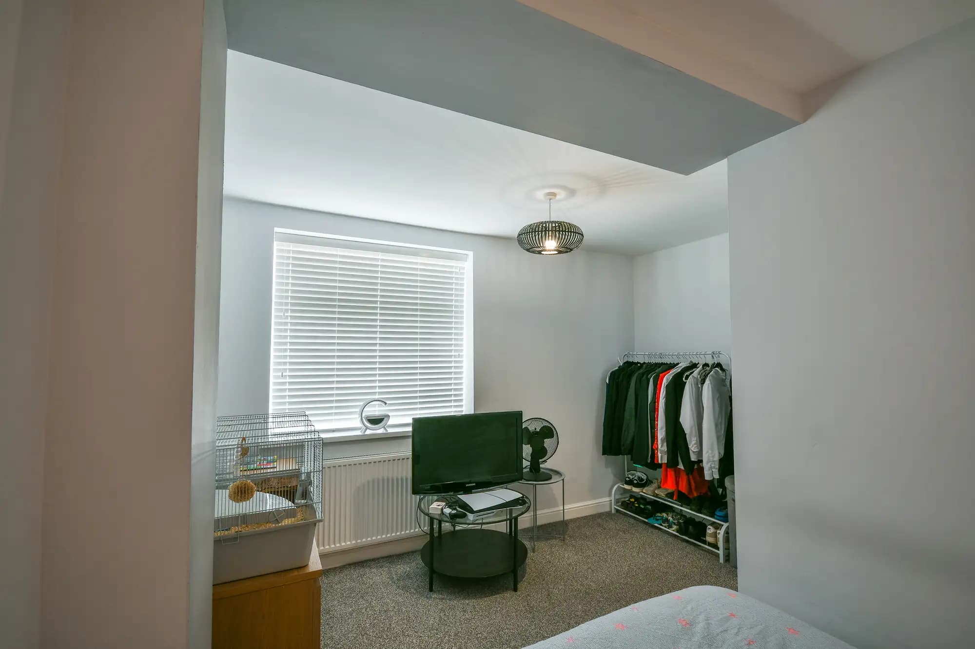 property photo 21 of 33