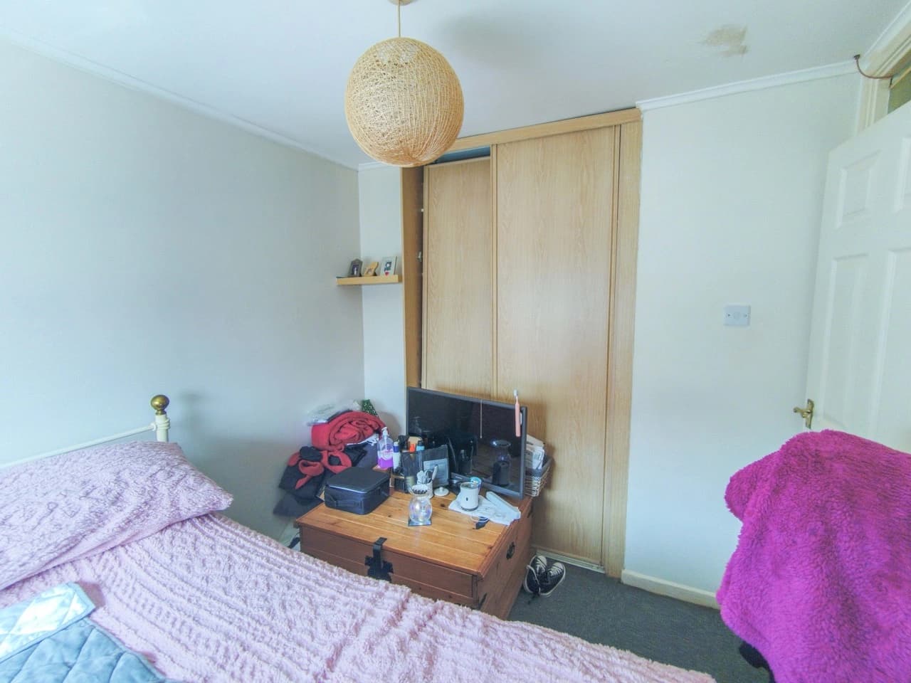 property photo 10 of 17