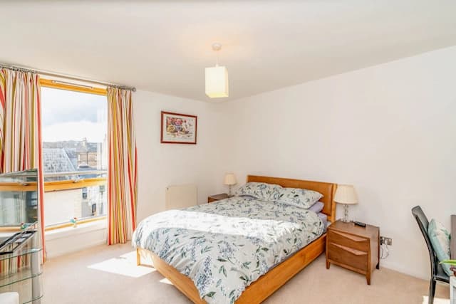 property photo 20 of 39