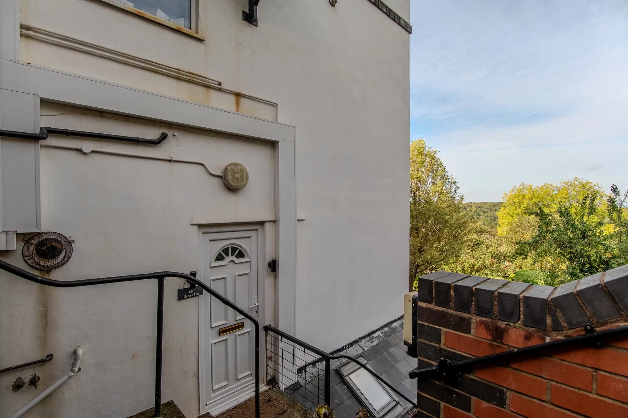 property photo 12 of 16