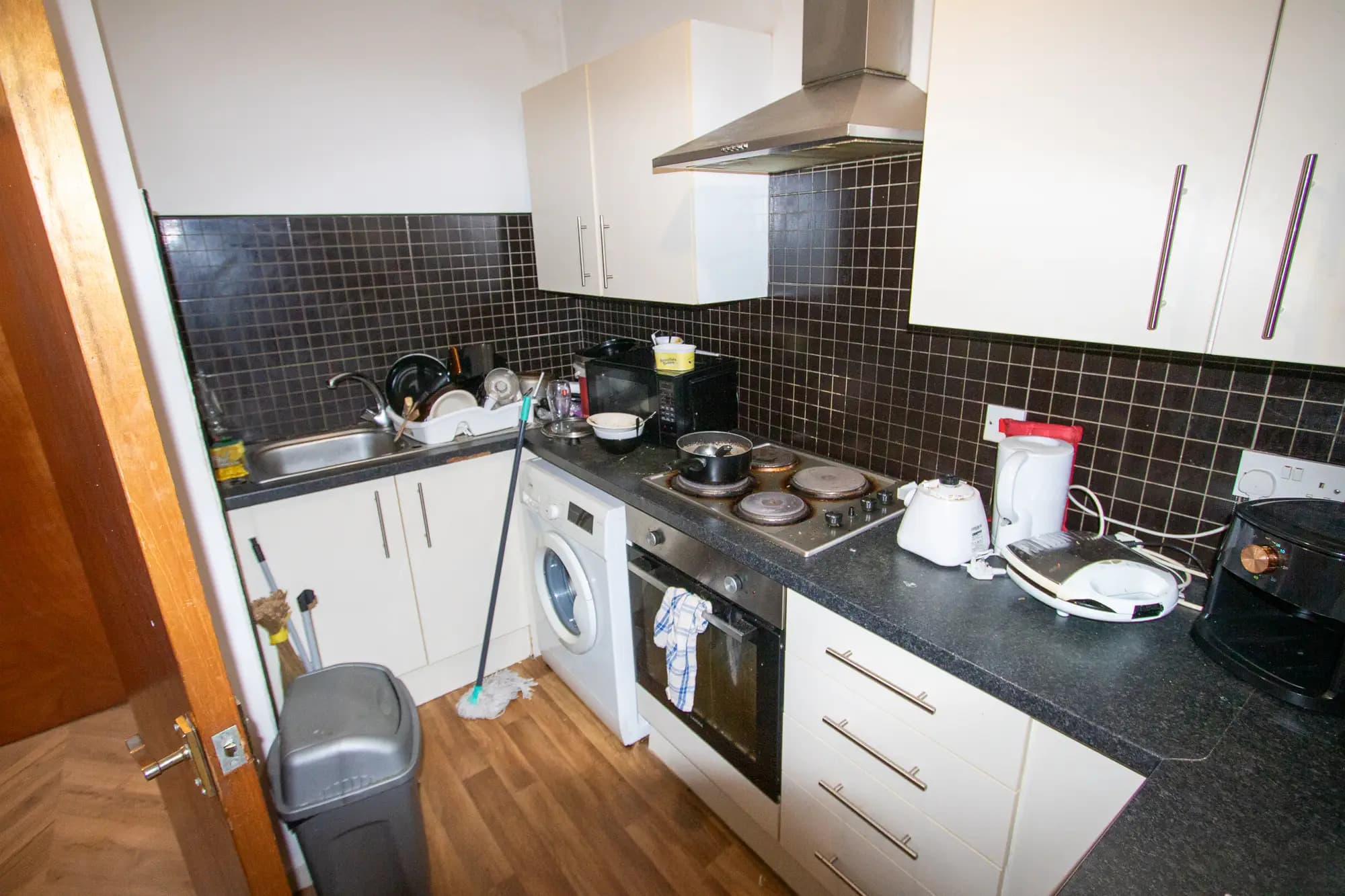 property photo 17 of 36