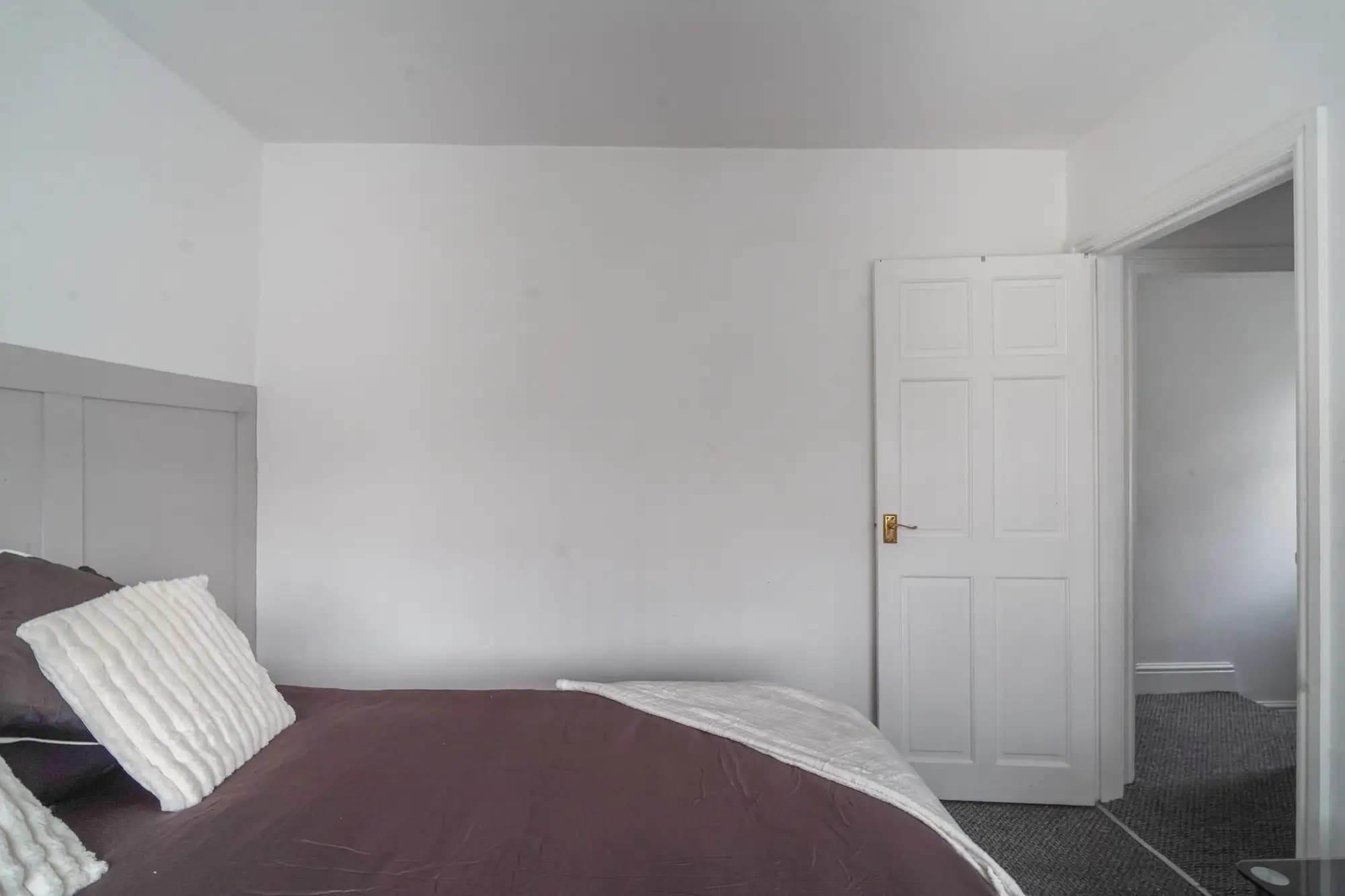 property photo 13 of 26