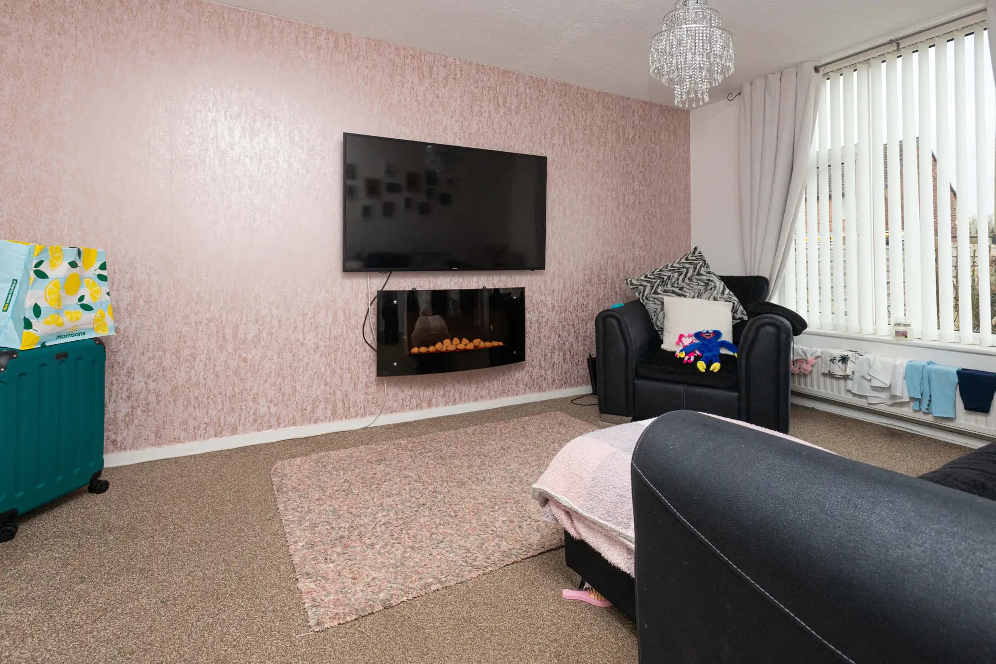 property photo 4 of 20