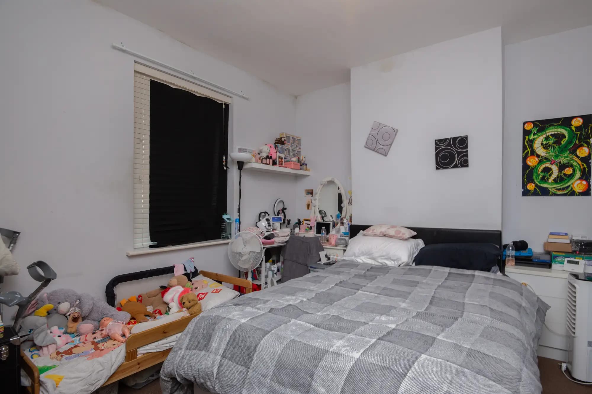 property photo 9 of 19