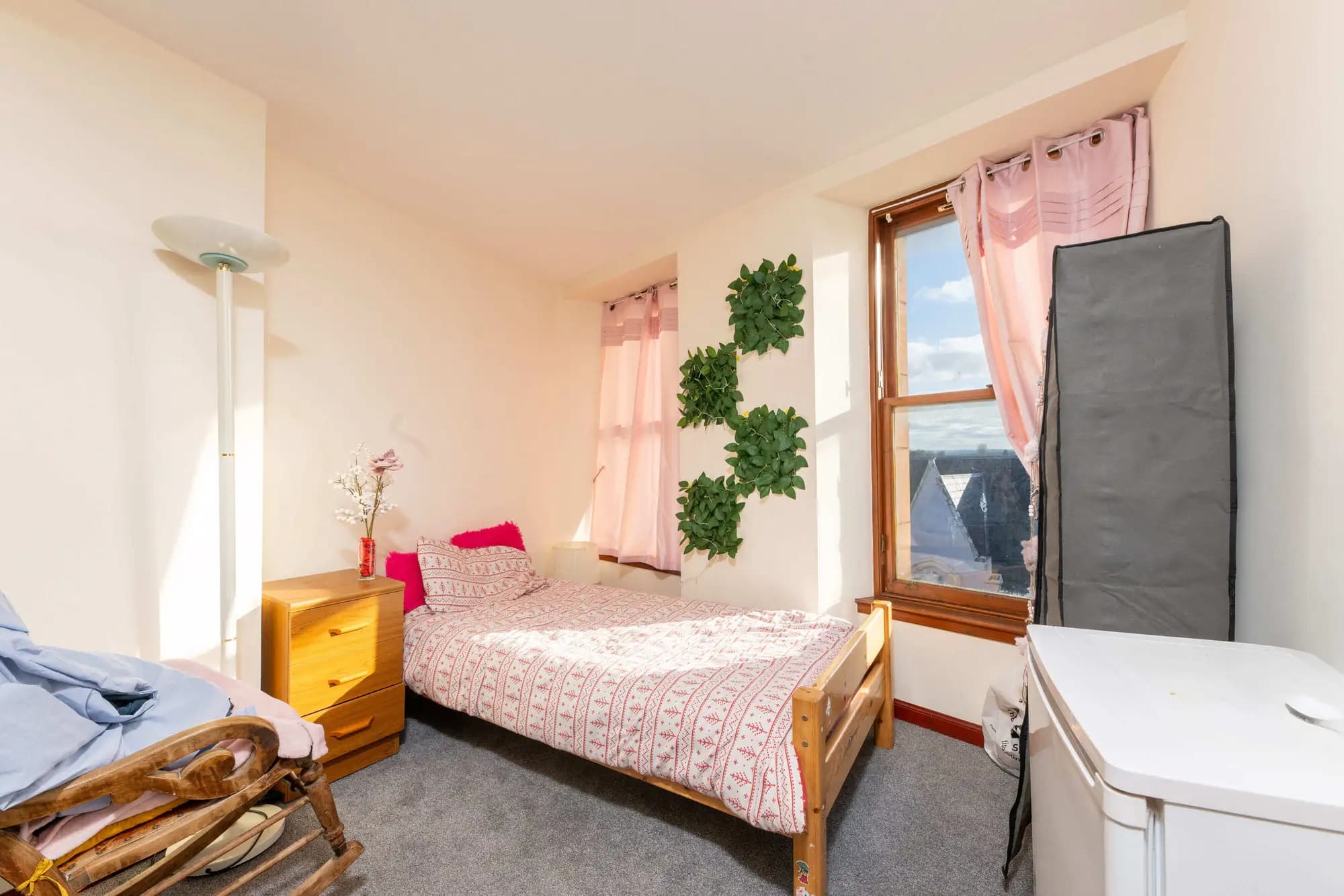 property photo 21 of 30