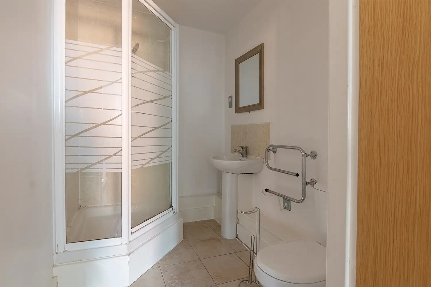 property photo 10 of 30