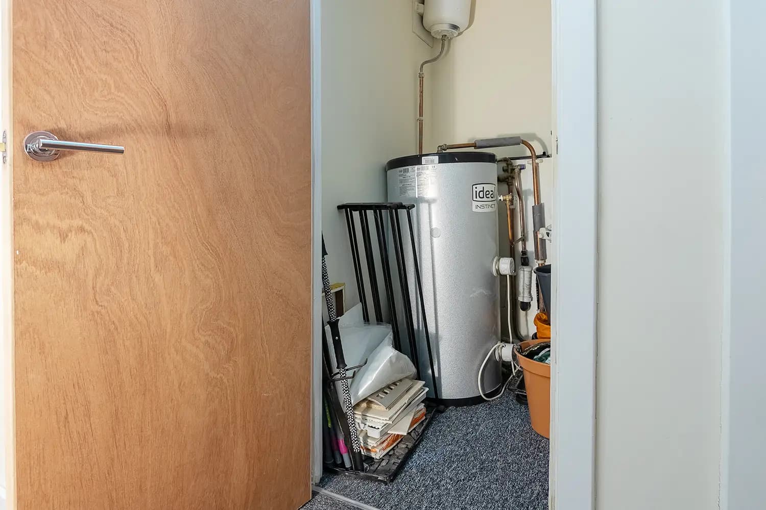 property photo 17 of 27