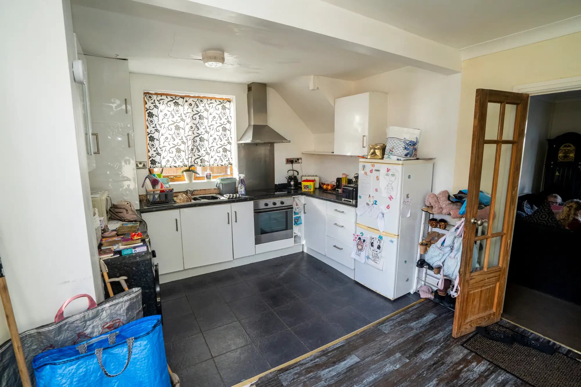 property photo 5 of 28