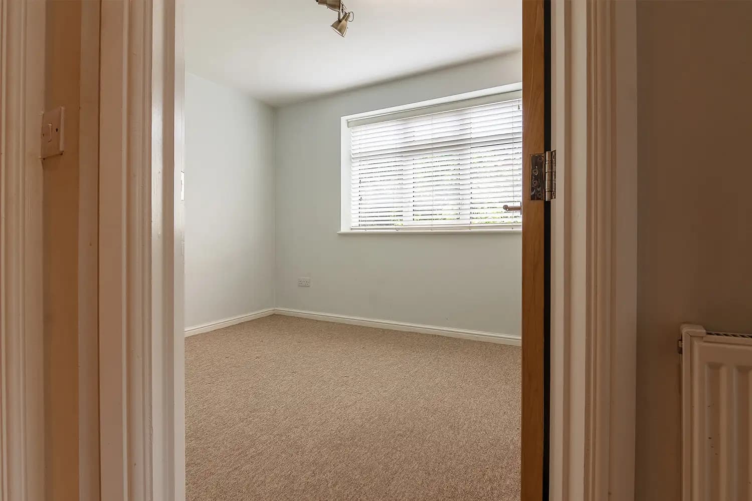 property photo 12 of 16