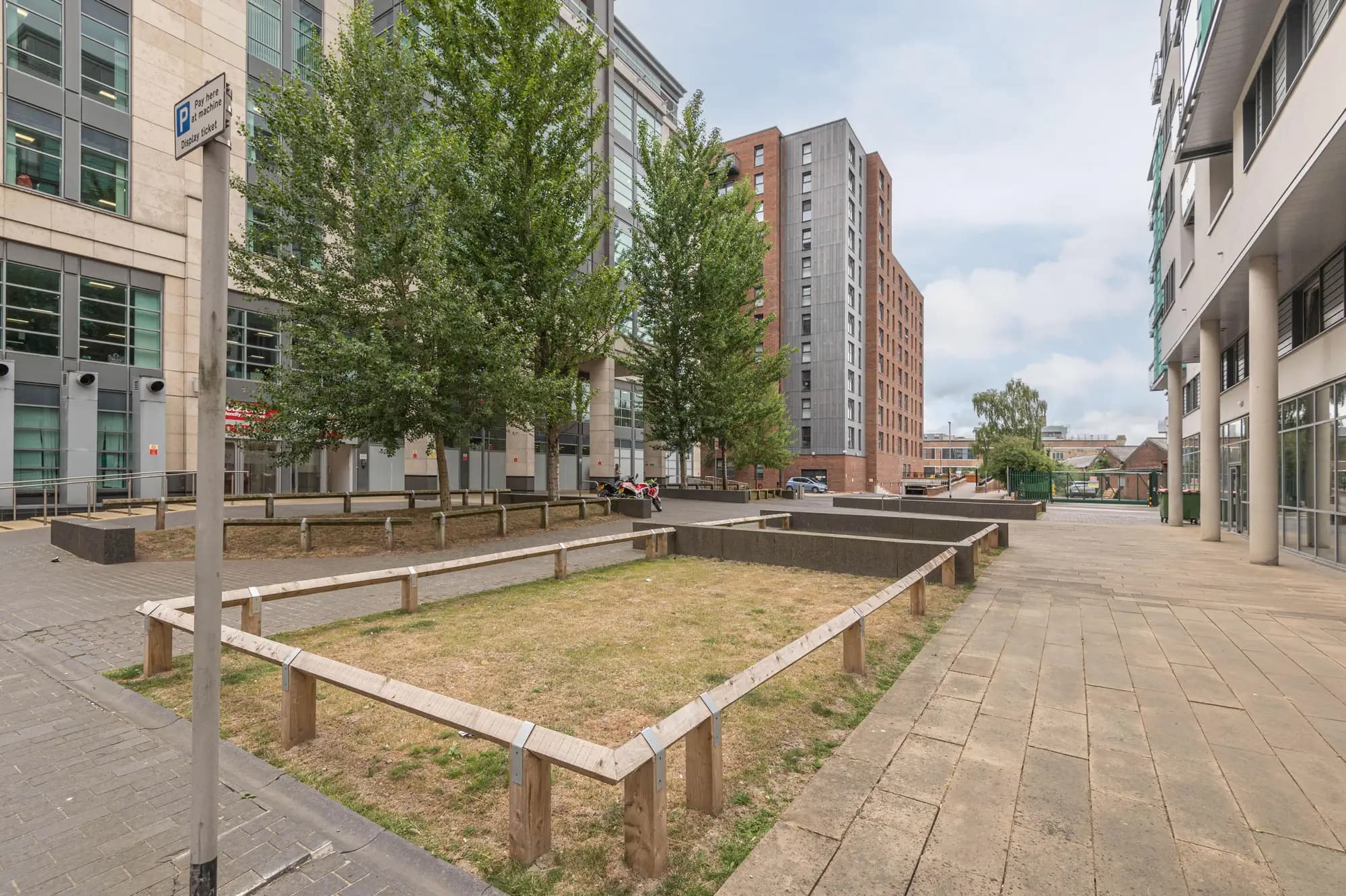 property photo 18 of 21