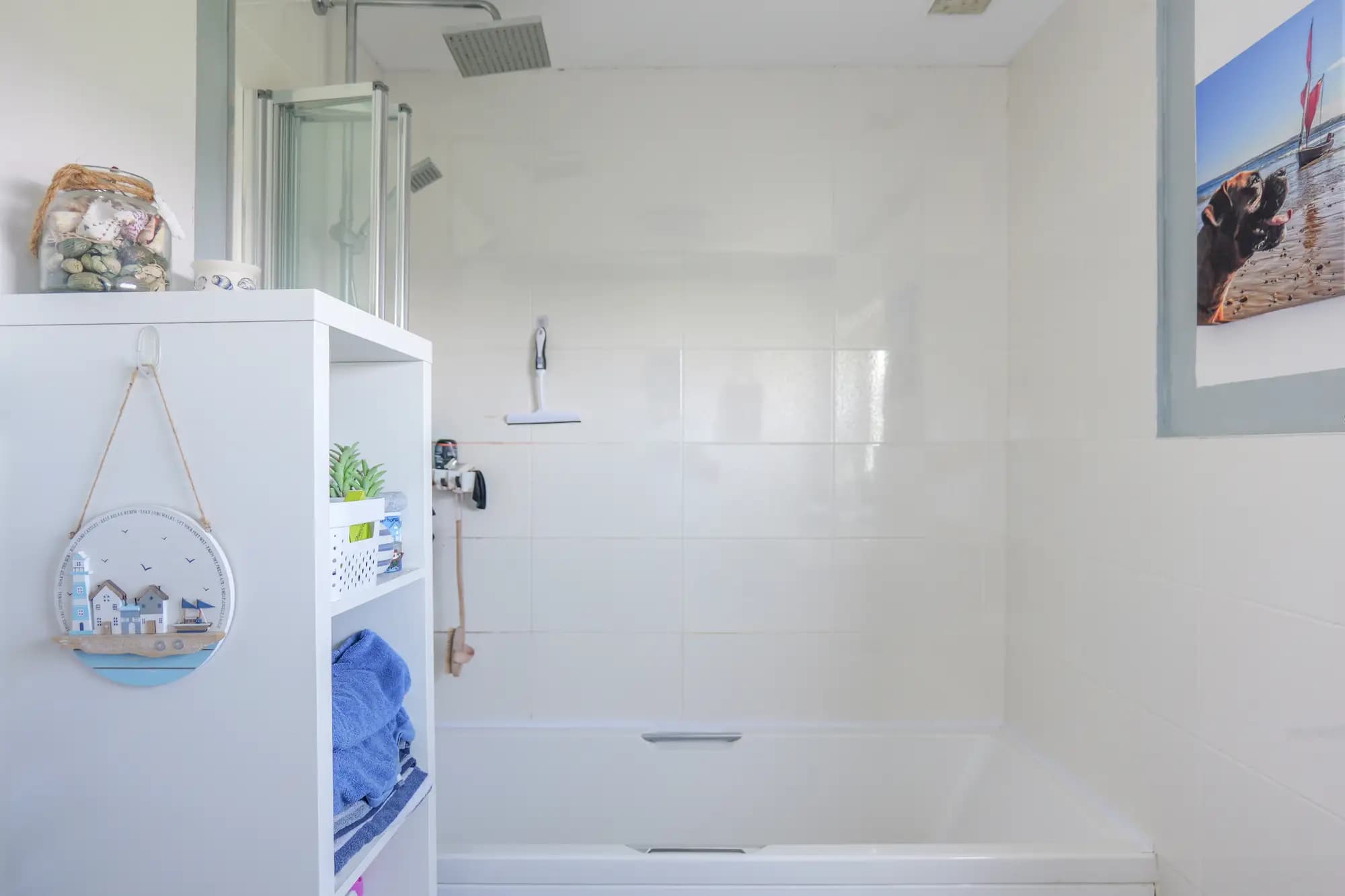 property photo 8 of 16