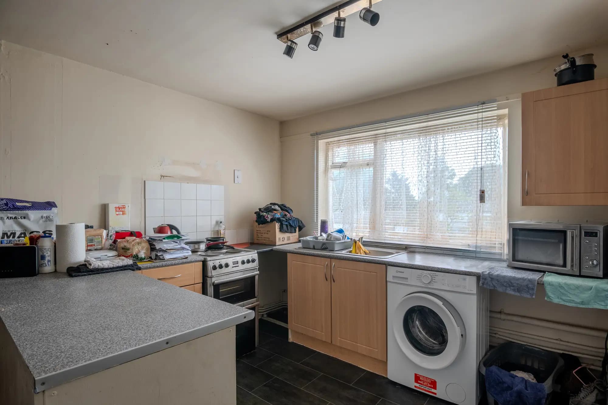 property photo 5 of 16