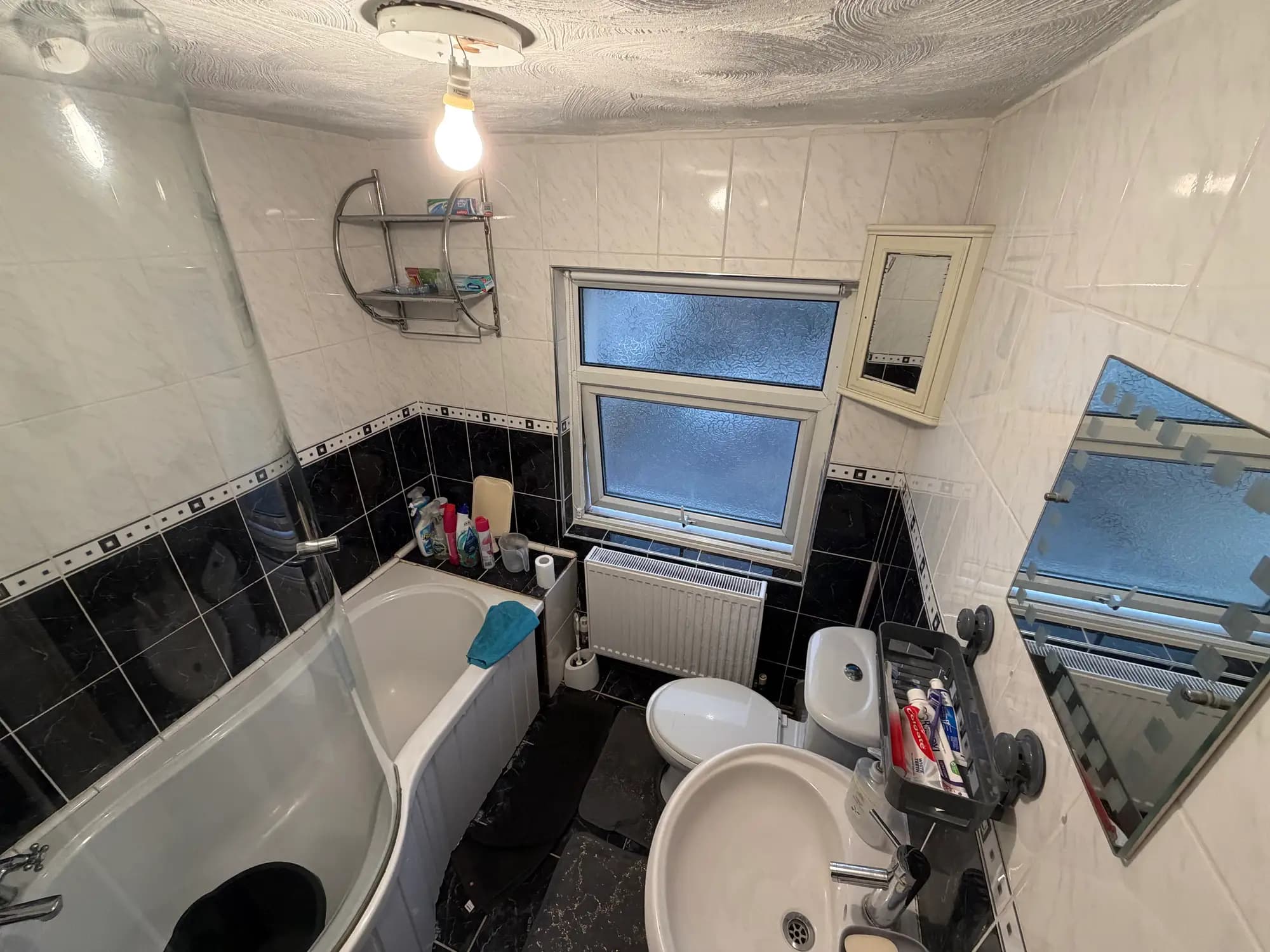 property photo 11 of 27