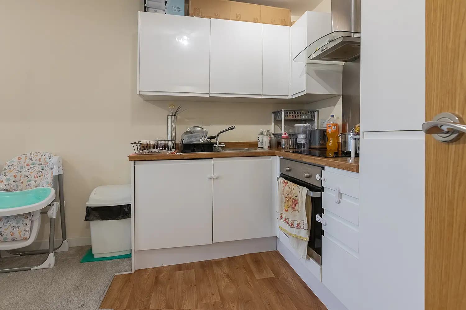 property photo 6 of 19