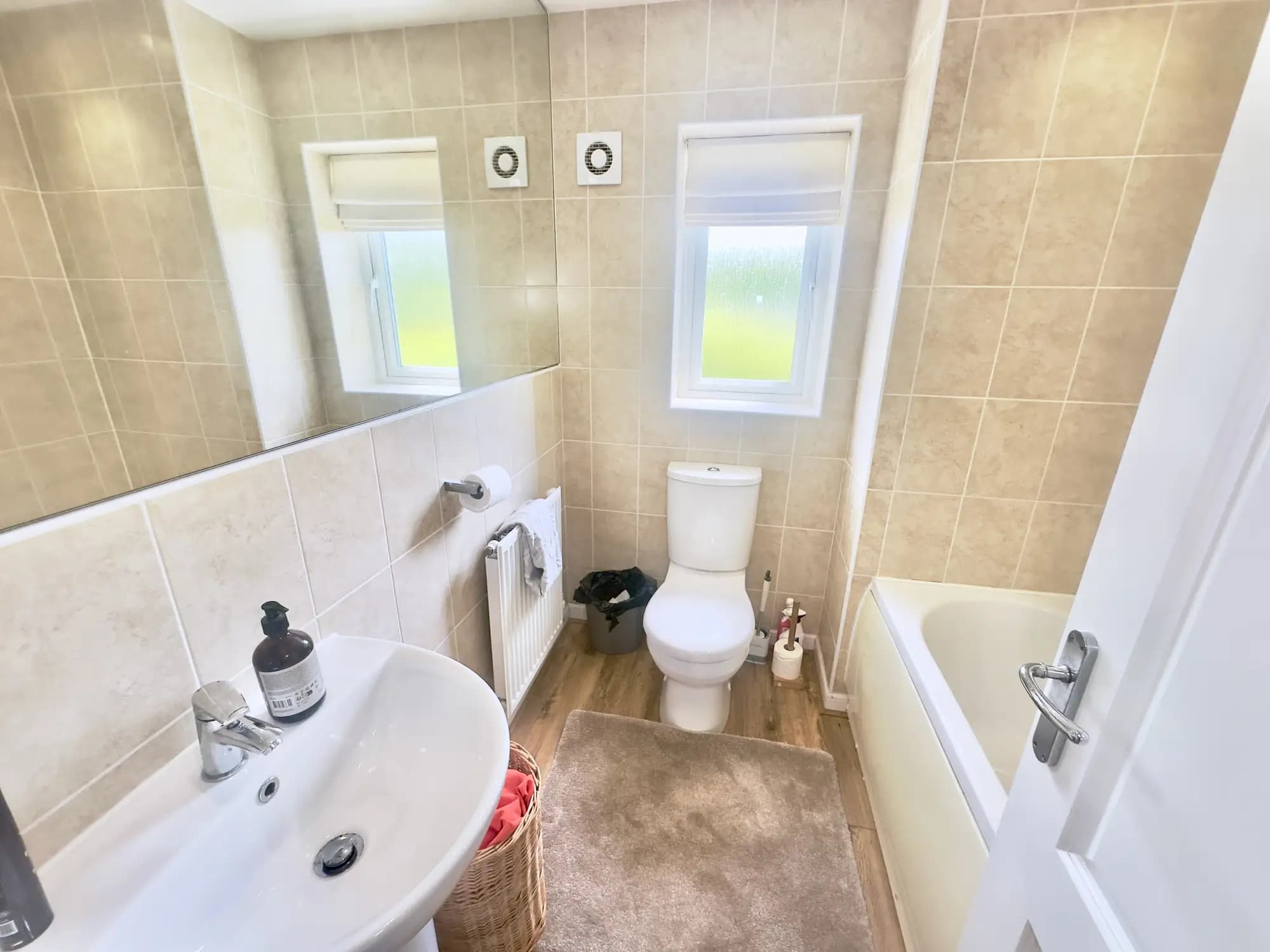 property photo 14 of 40
