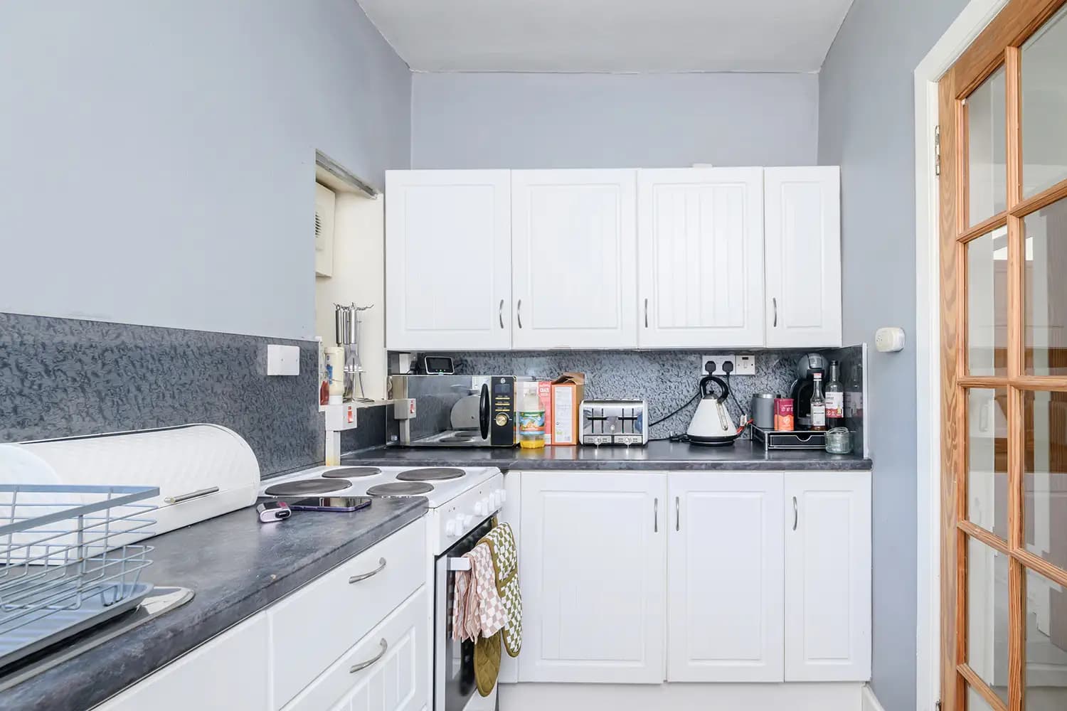 property photo 6 of 21