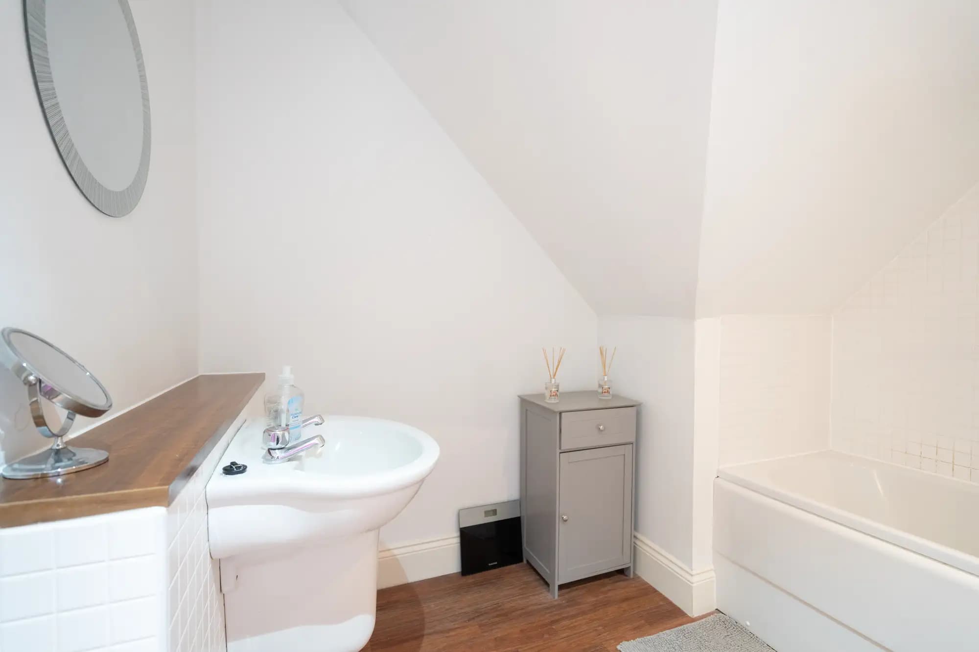 property photo 6 of 13