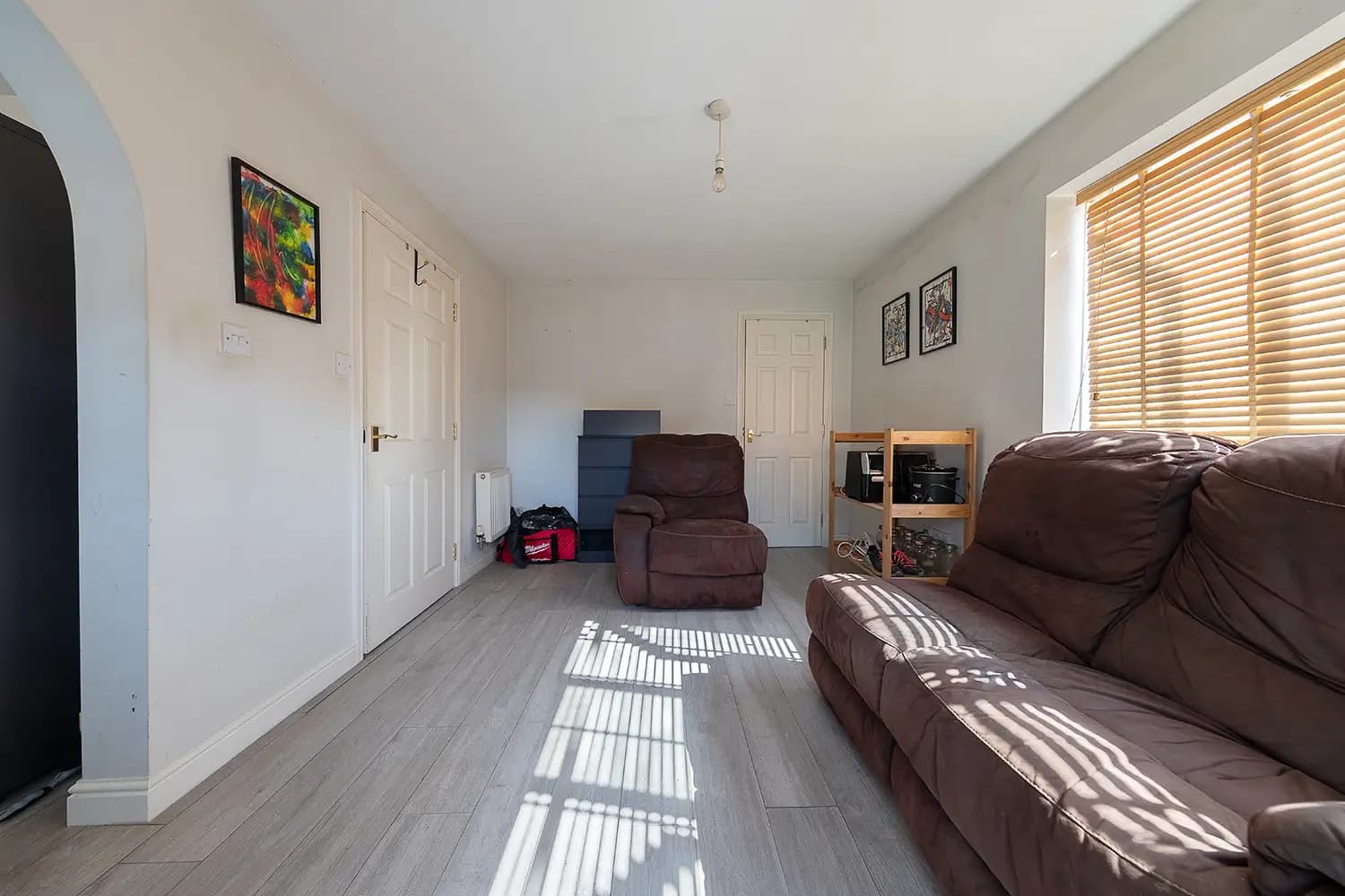property photo 4 of 20
