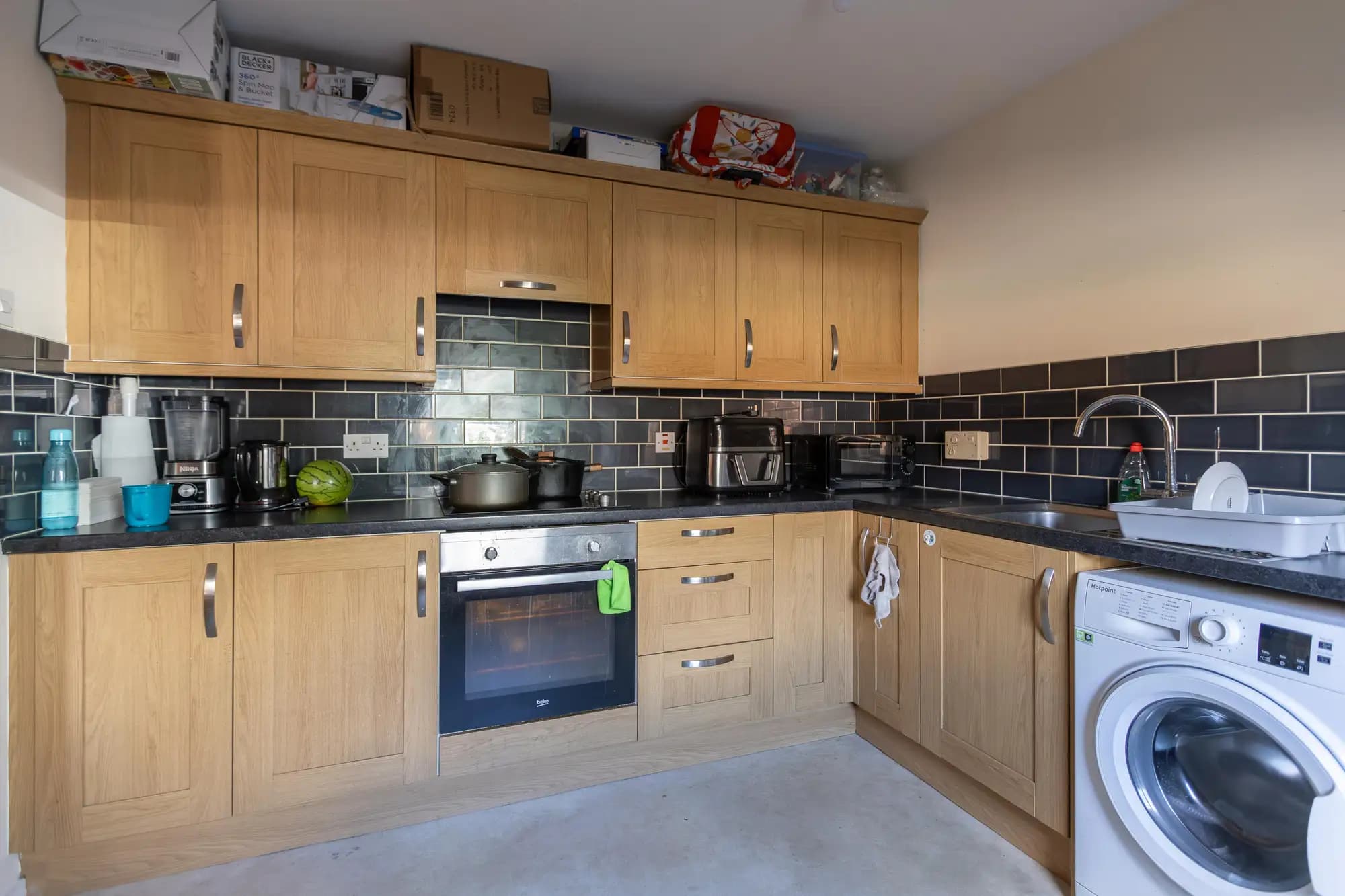 property photo 5 of 17