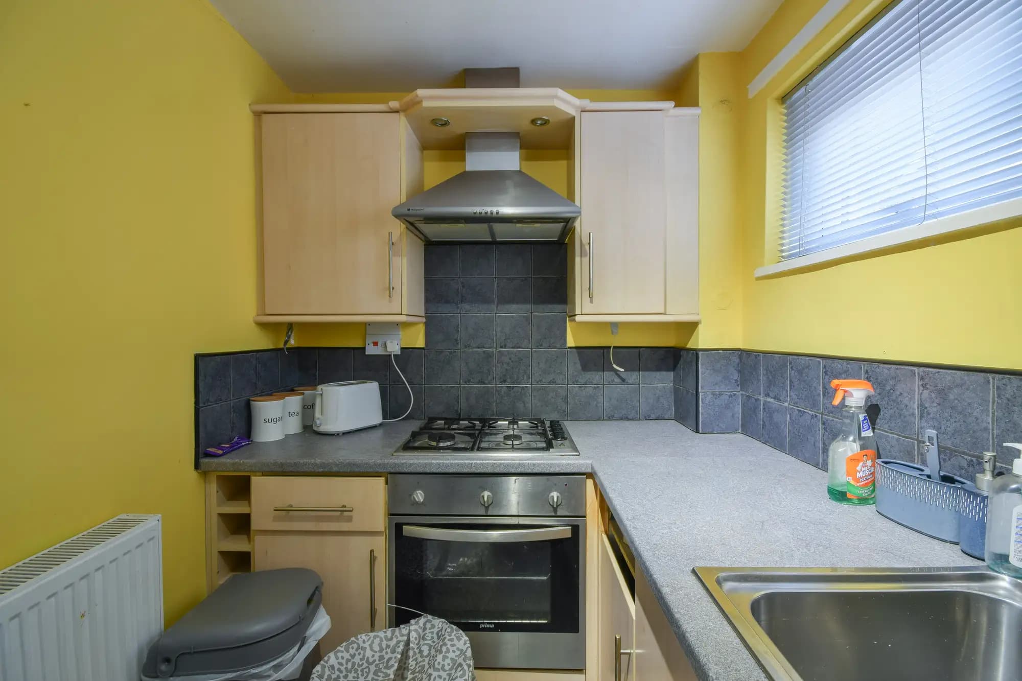 property photo 5 of 17