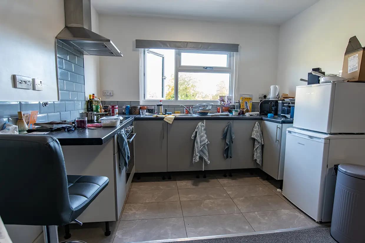 property photo 3 of 37