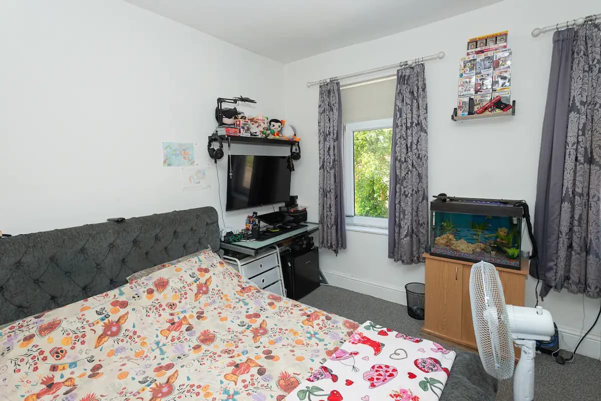 property photo 31 of 55