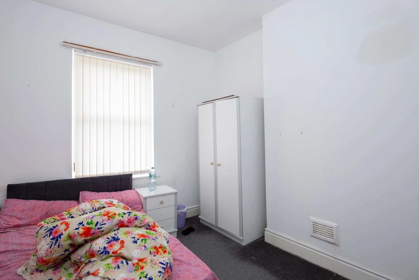 property photo 9 of 19