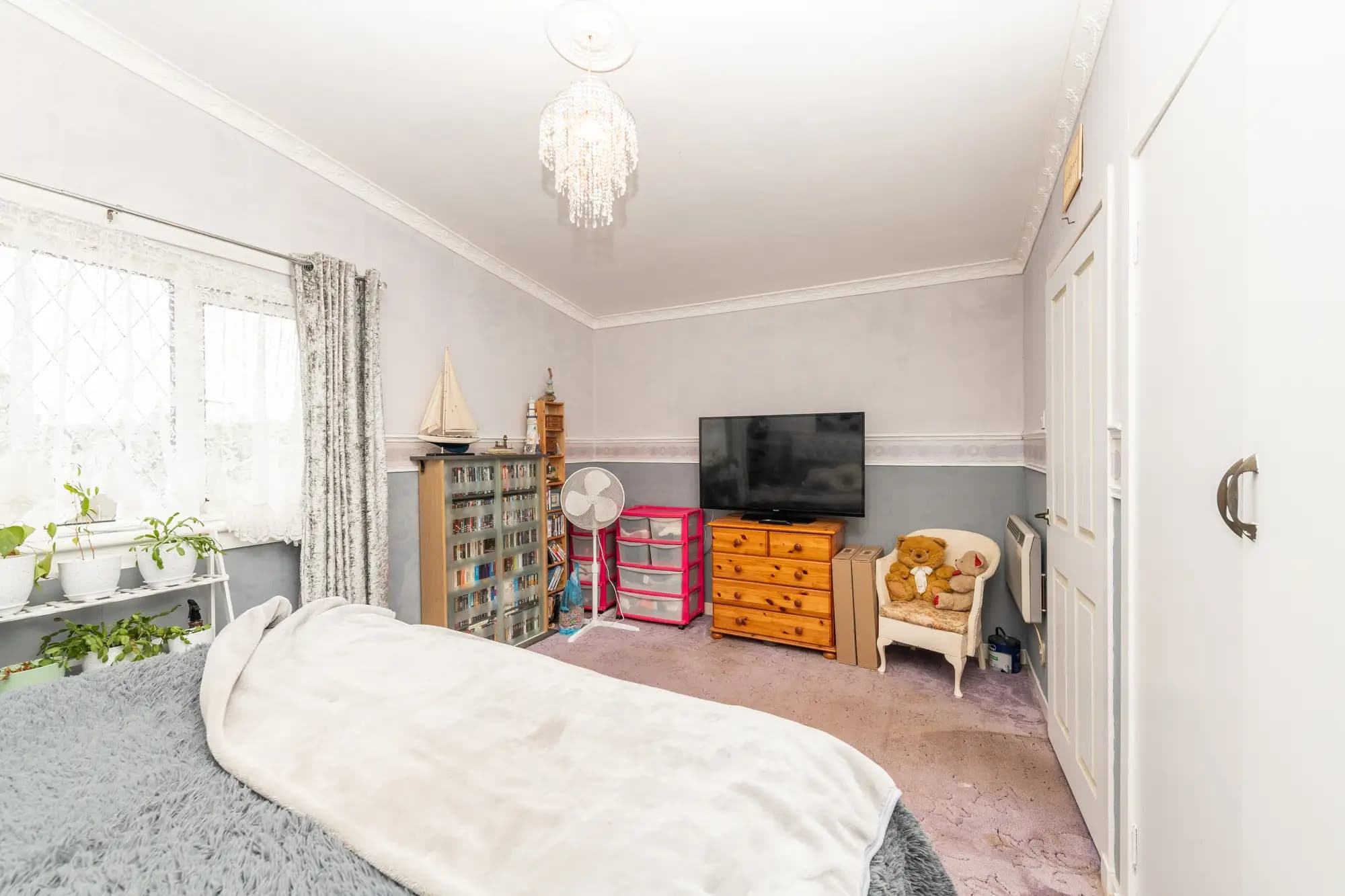 property photo 11 of 22
