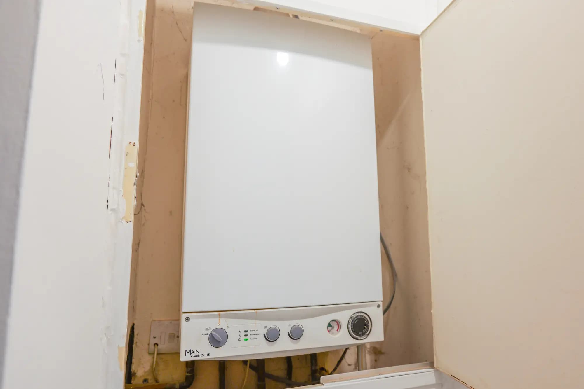 property photo 15 of 19