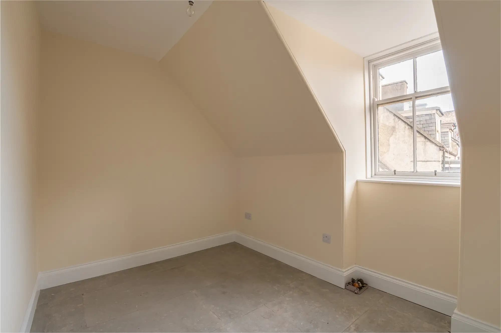 property photo 14 of 22