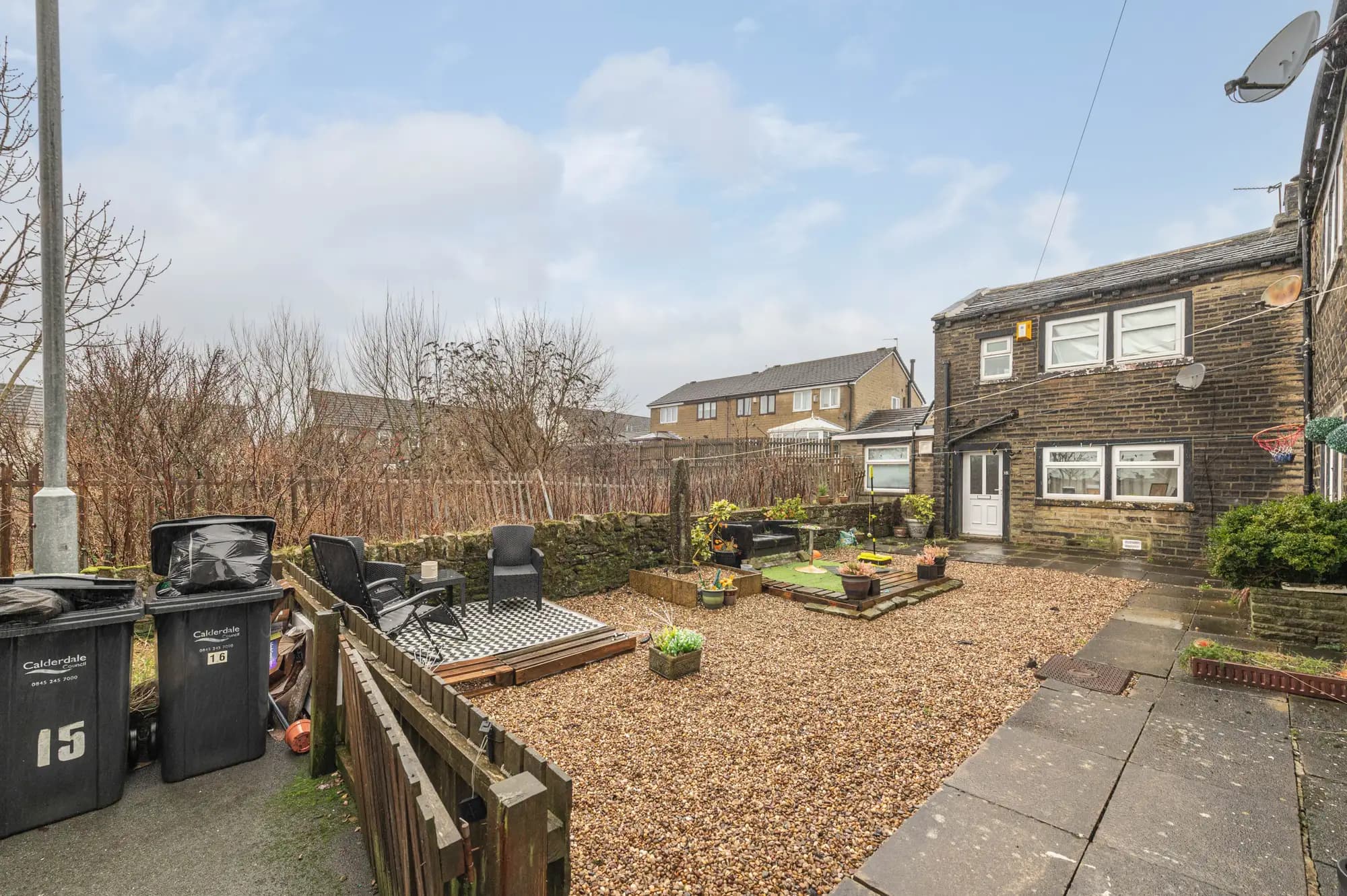 property photo 15 of 17