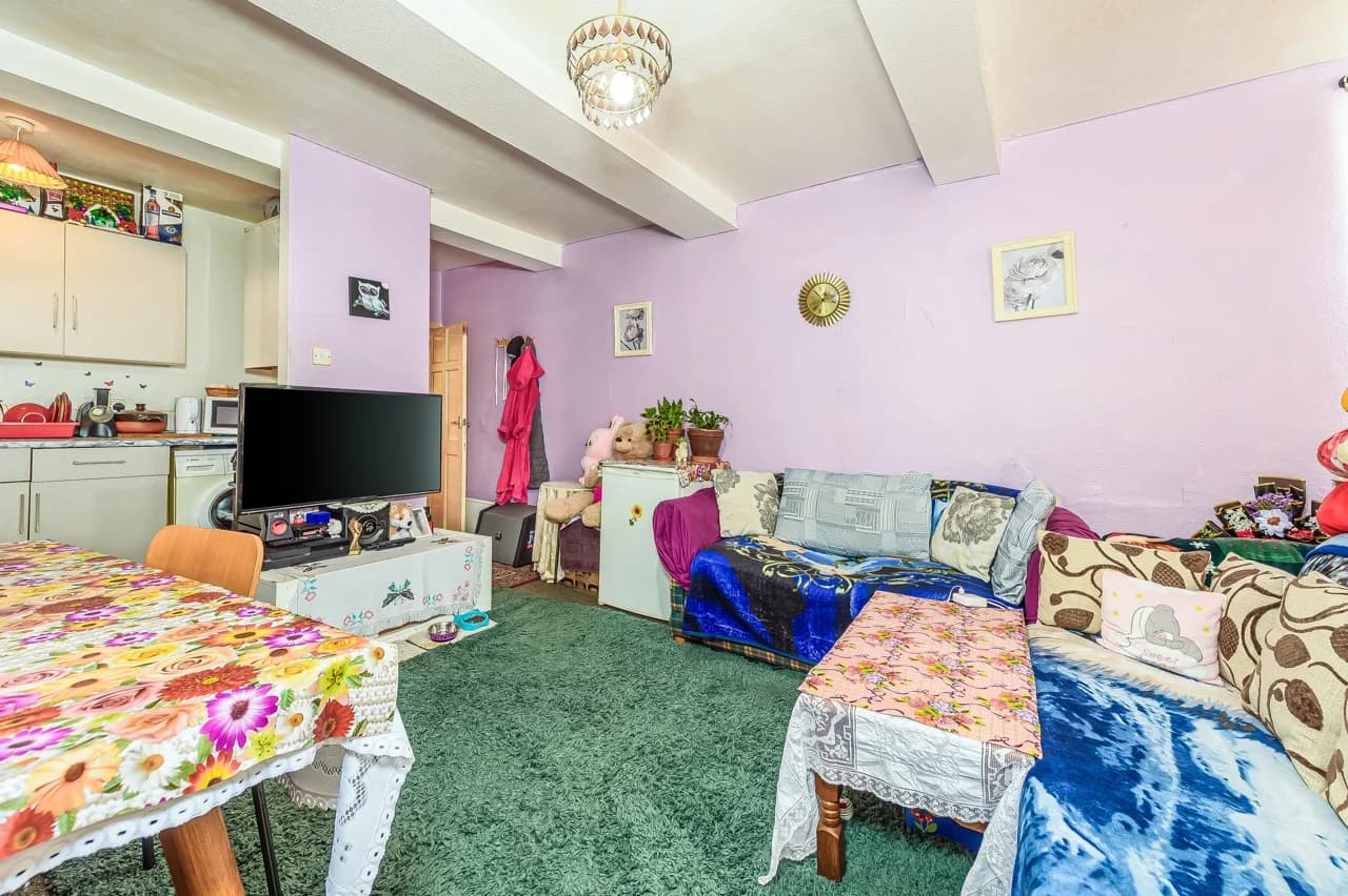 property photo 3 of 35