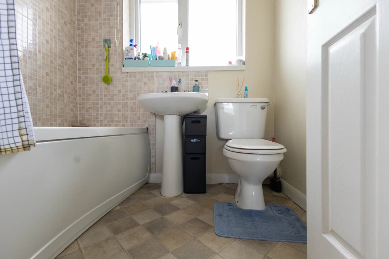 property photo 11 of 26