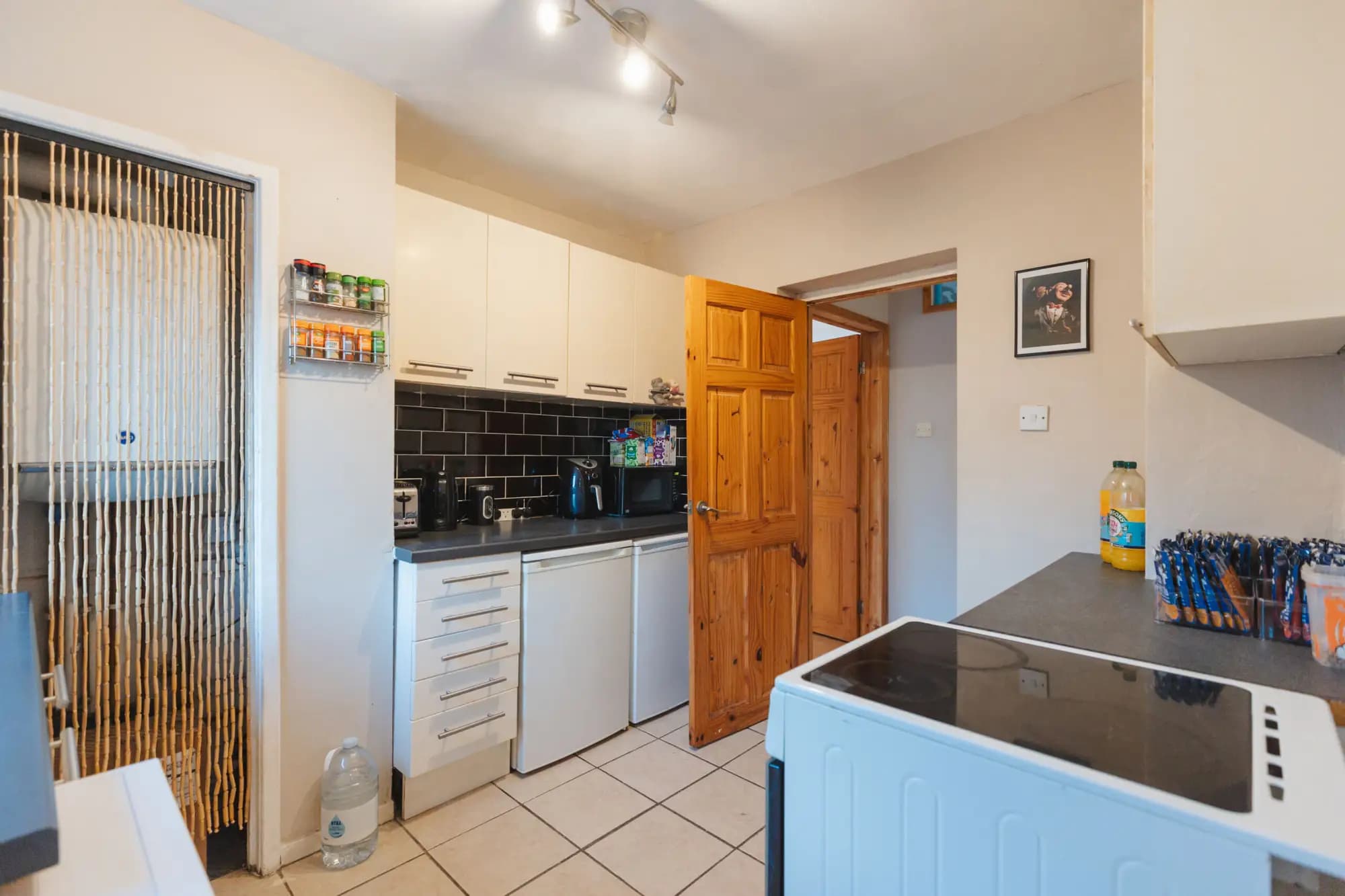property photo 5 of 20