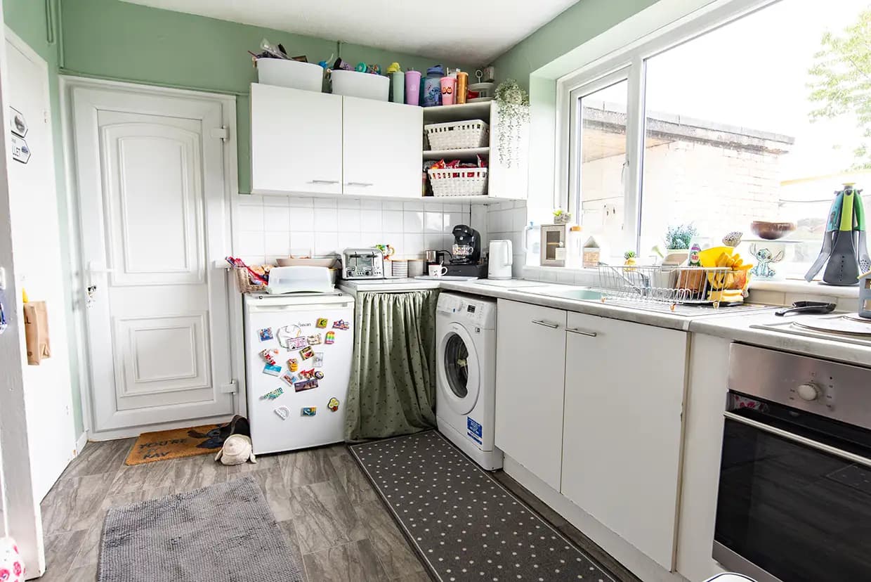 property photo 5 of 25