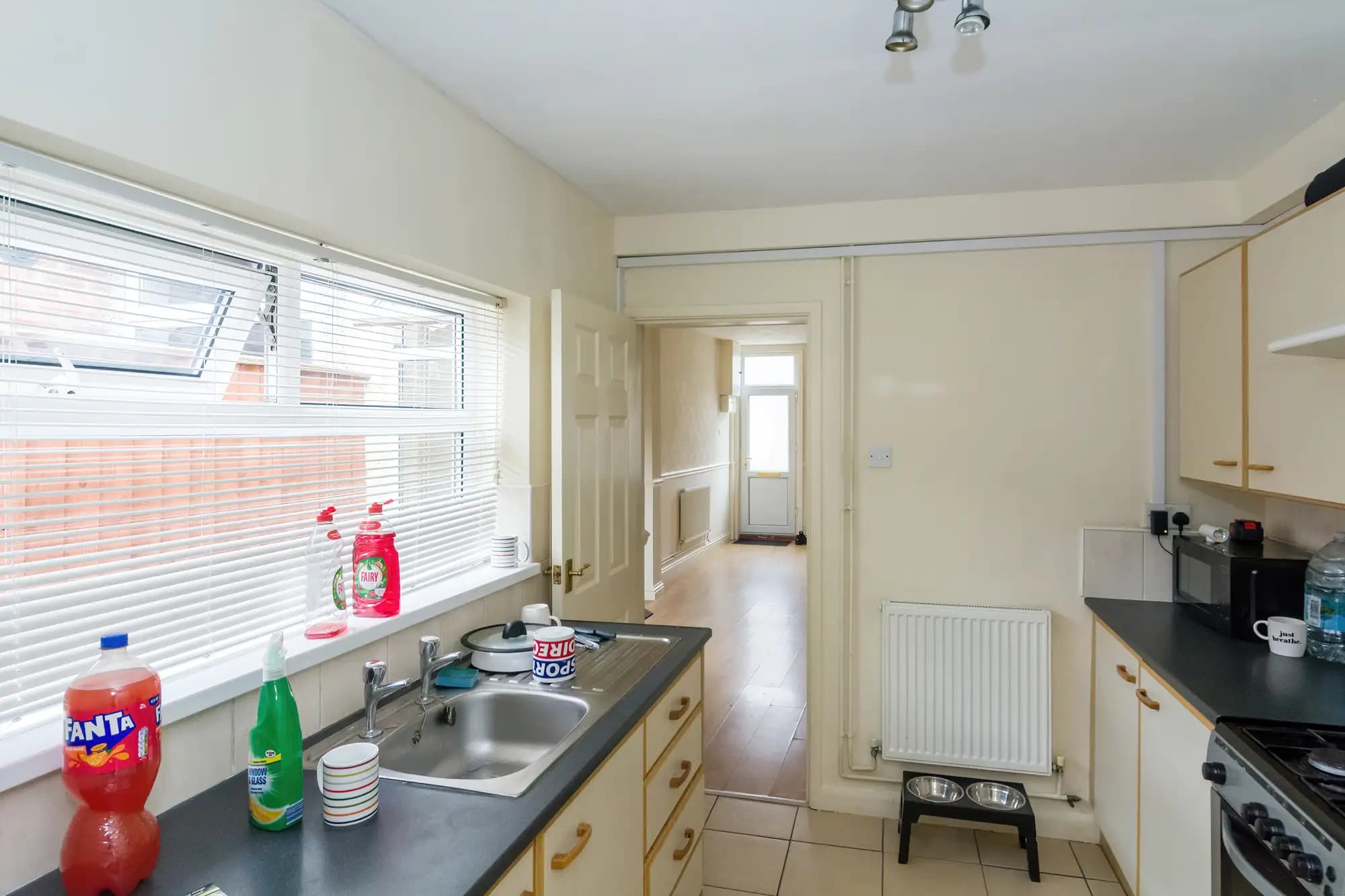 property photo 6 of 17