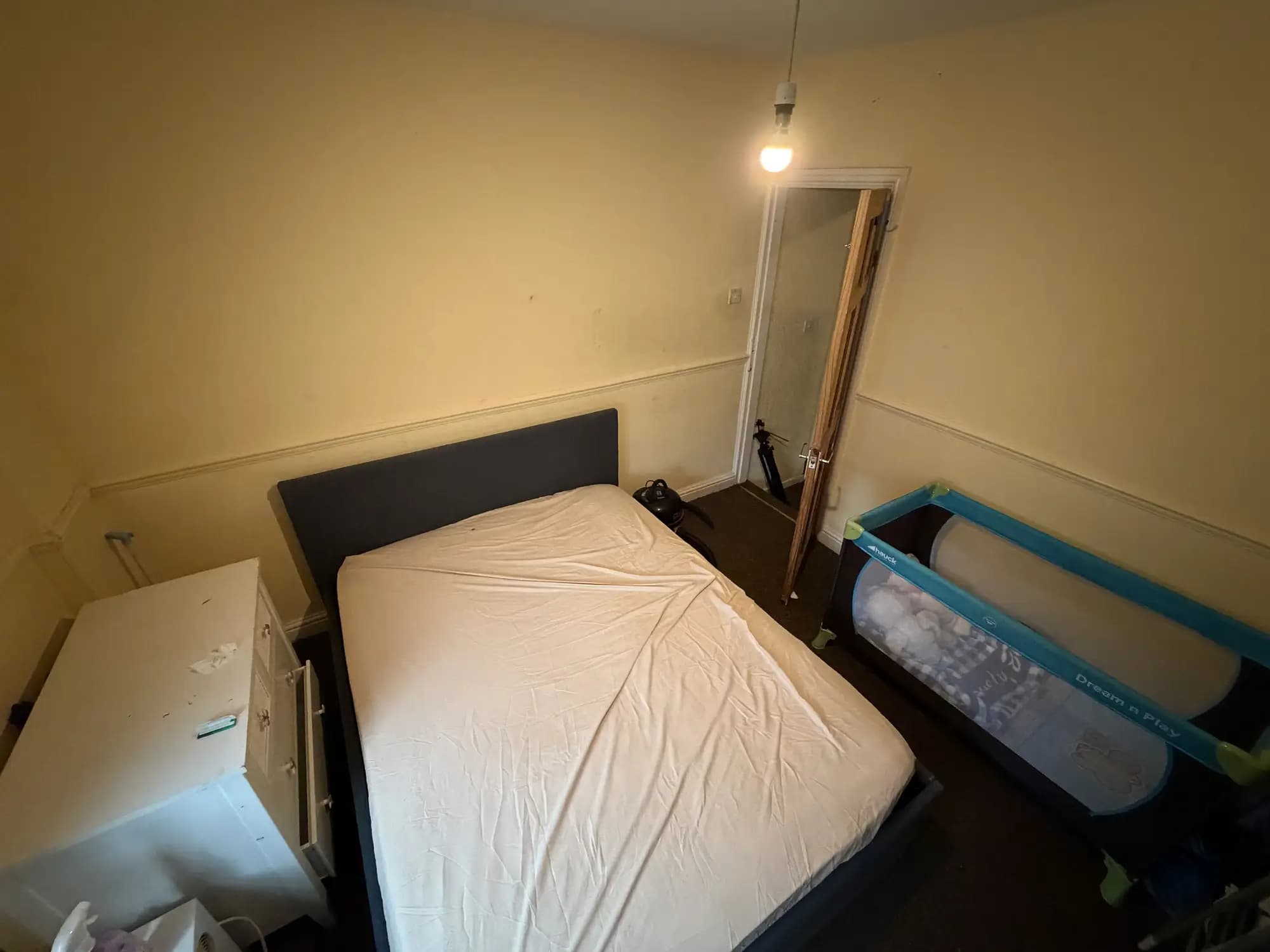 property photo 11 of 18