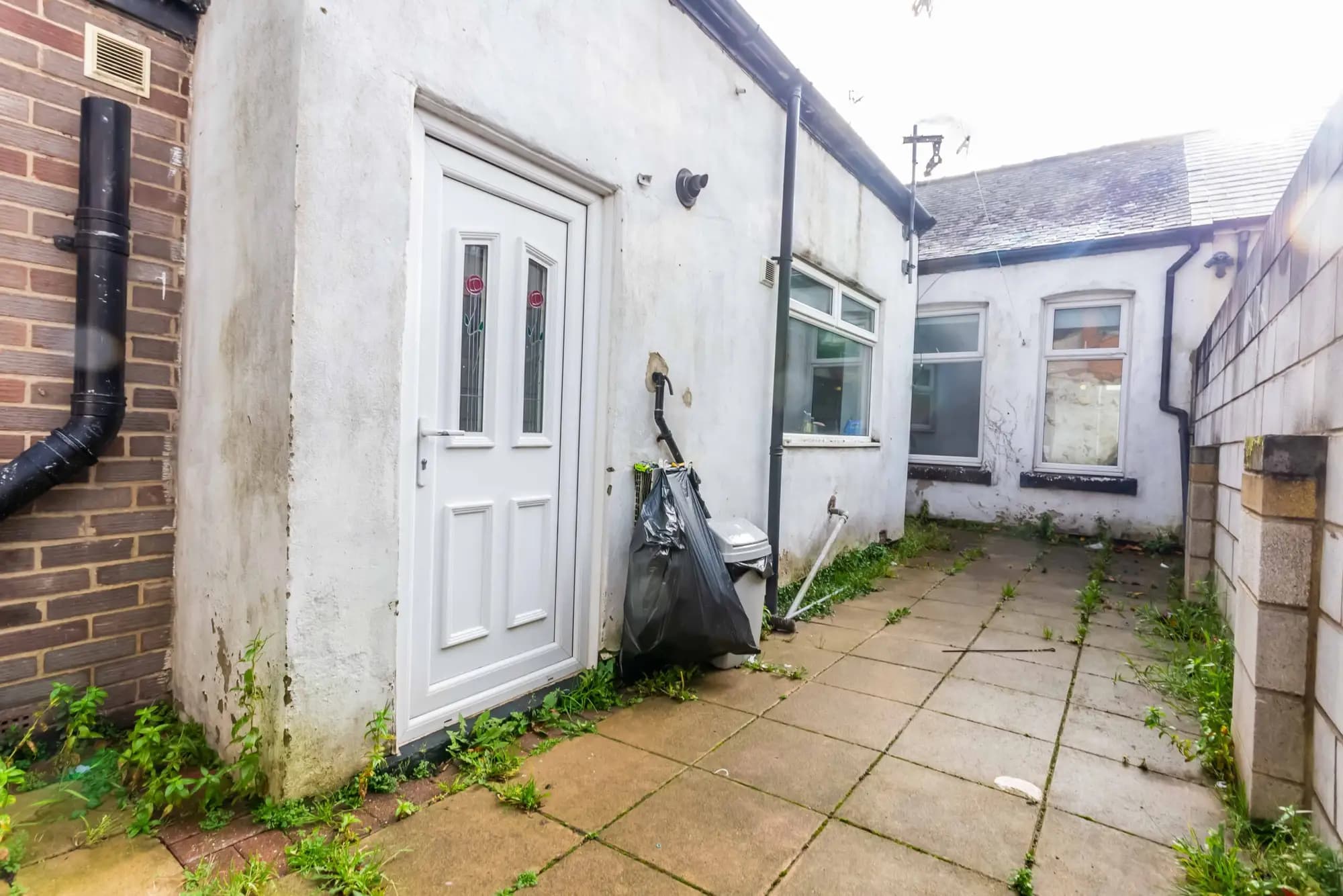 property photo 16 of 17