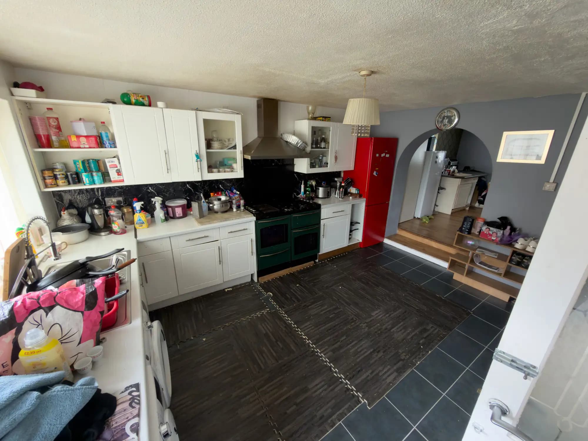 property photo 6 of 31