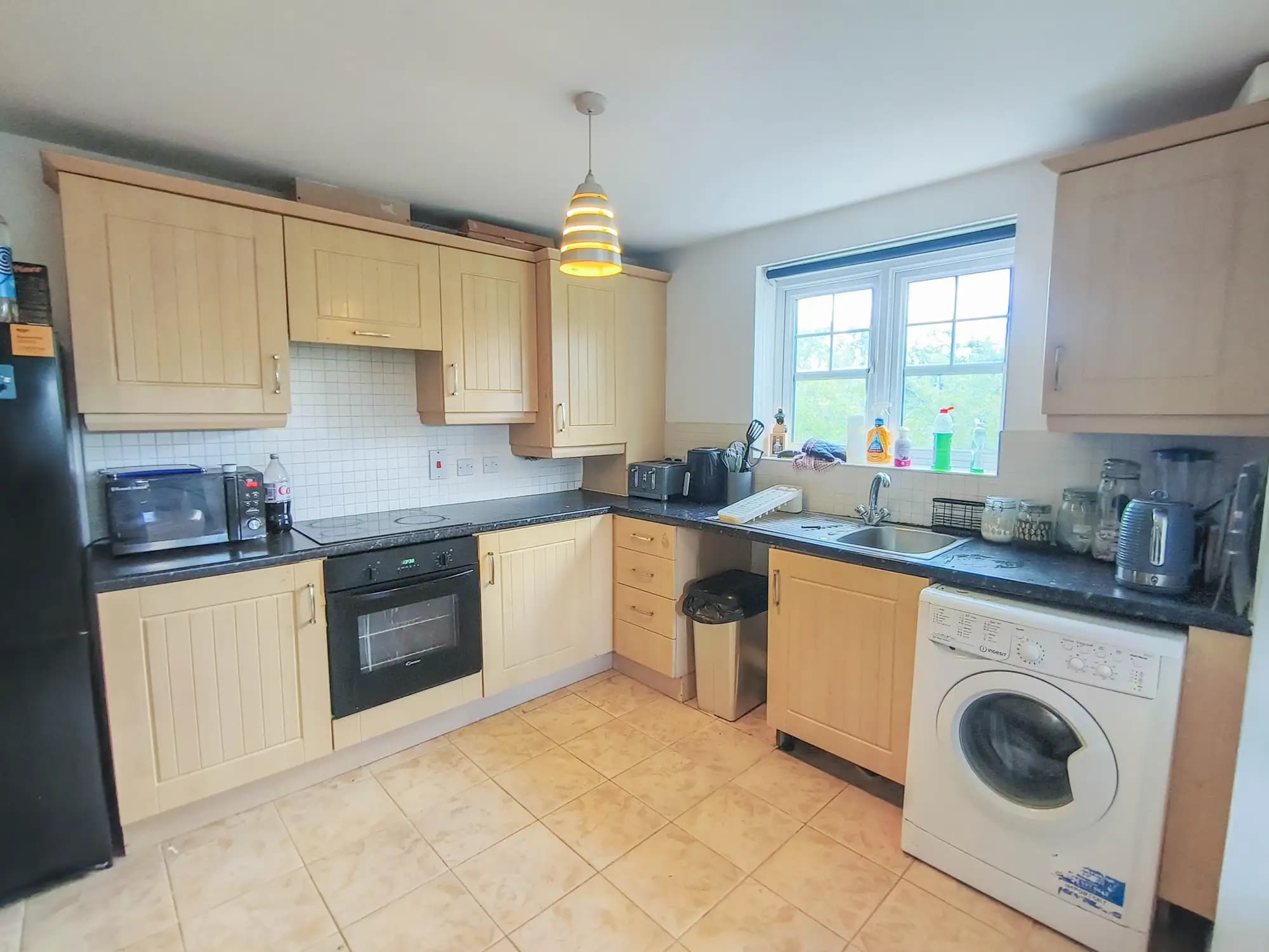 property photo 5 of 15