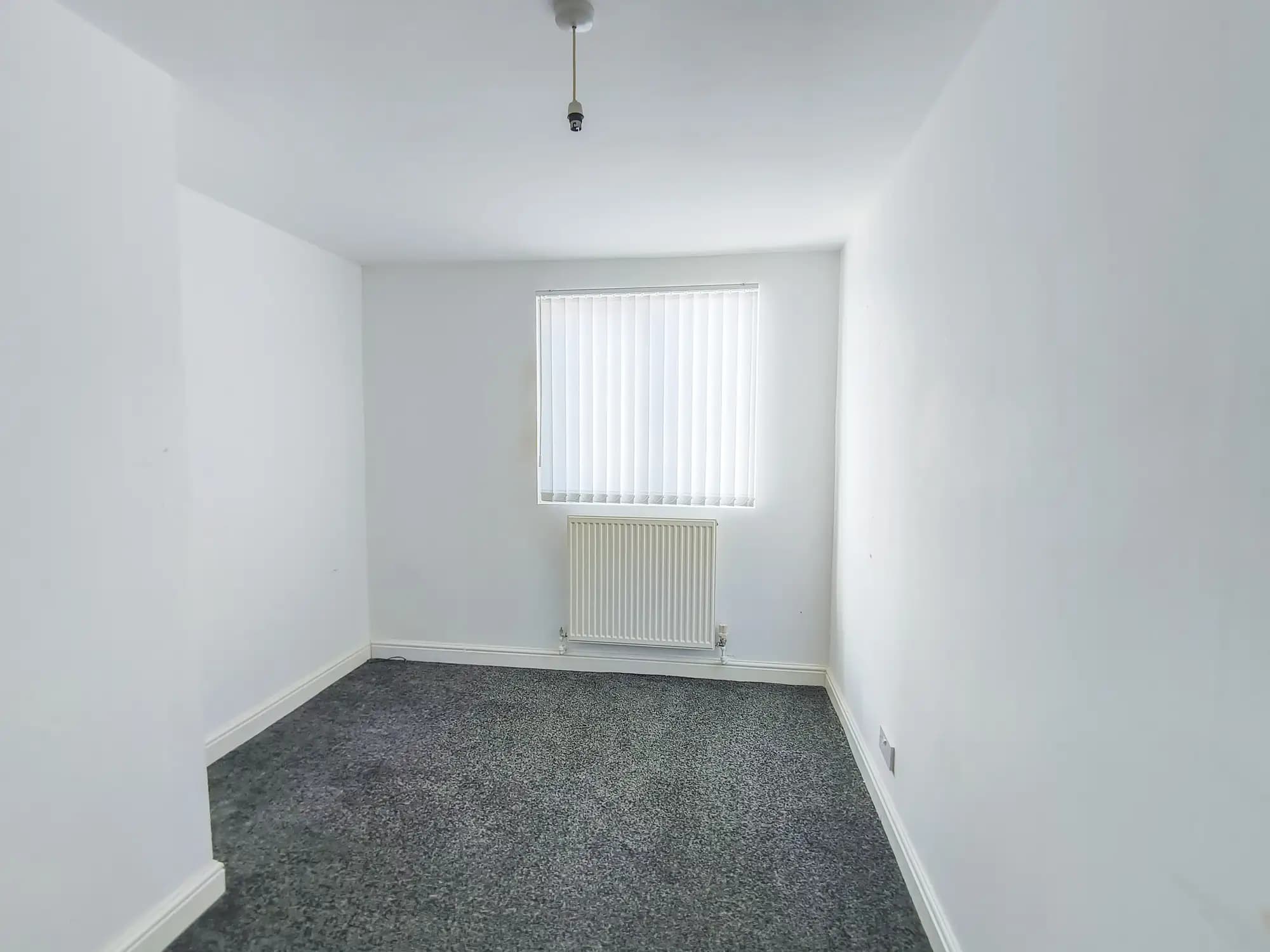 property photo 12 of 20
