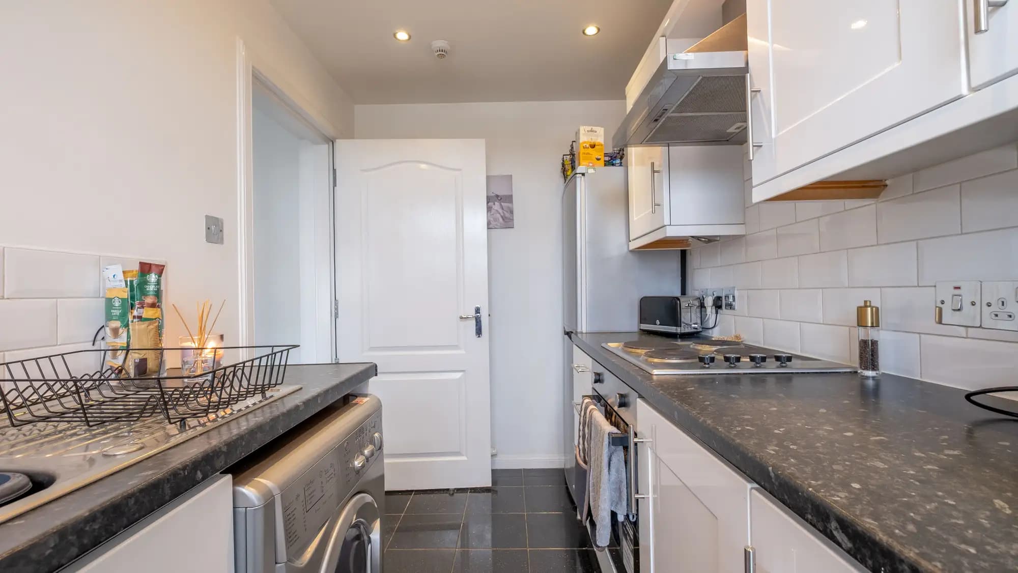 property photo 7 of 16