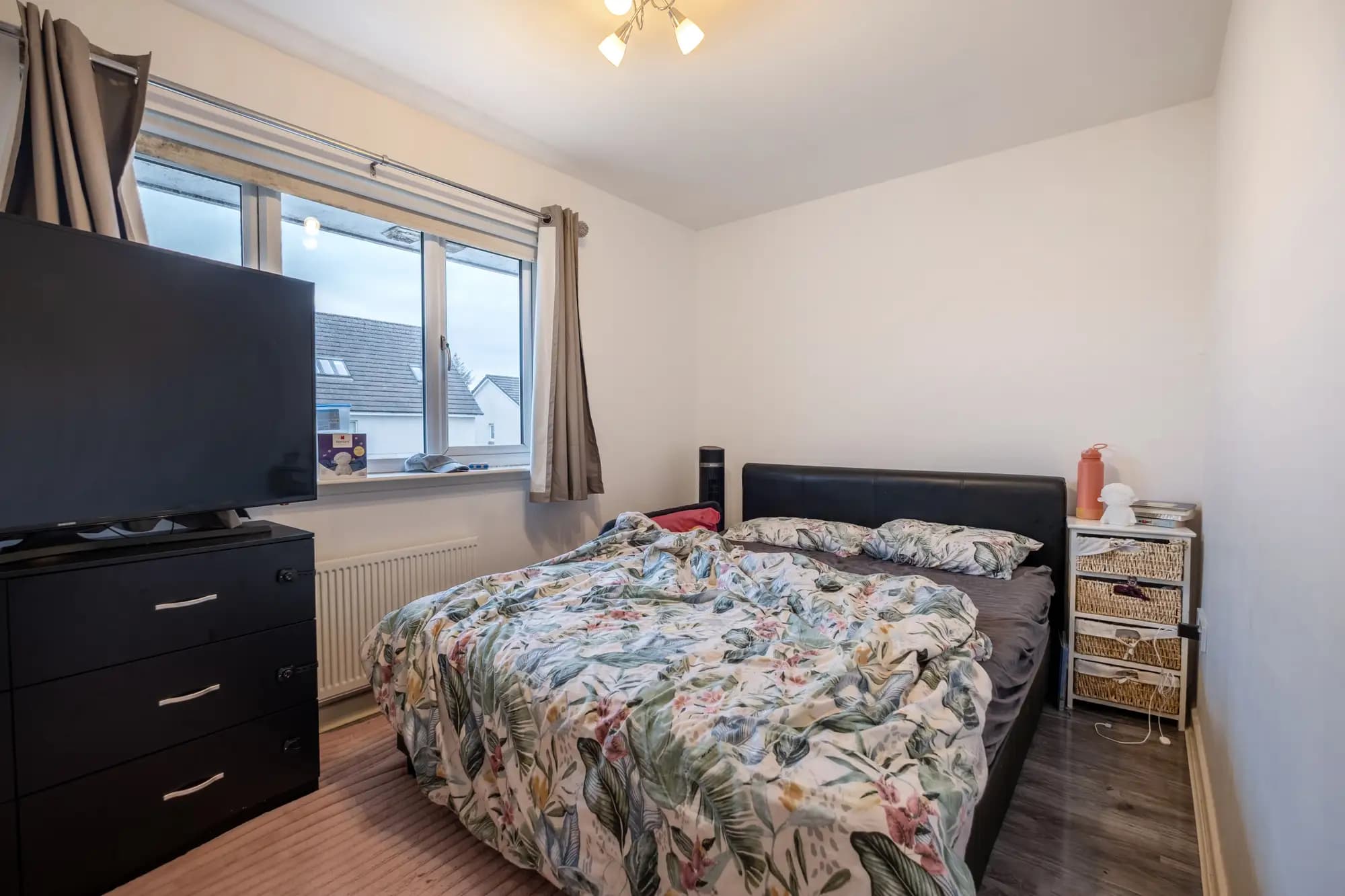 property photo 18 of 34