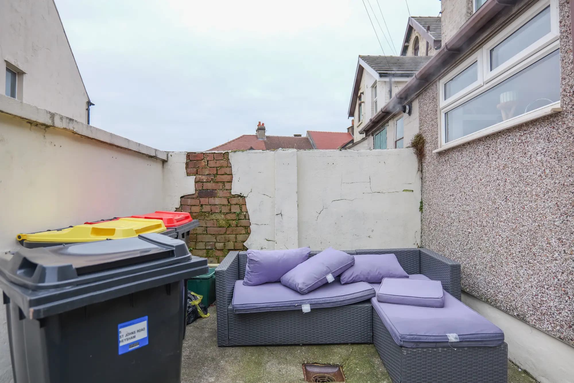 property photo 25 of 28