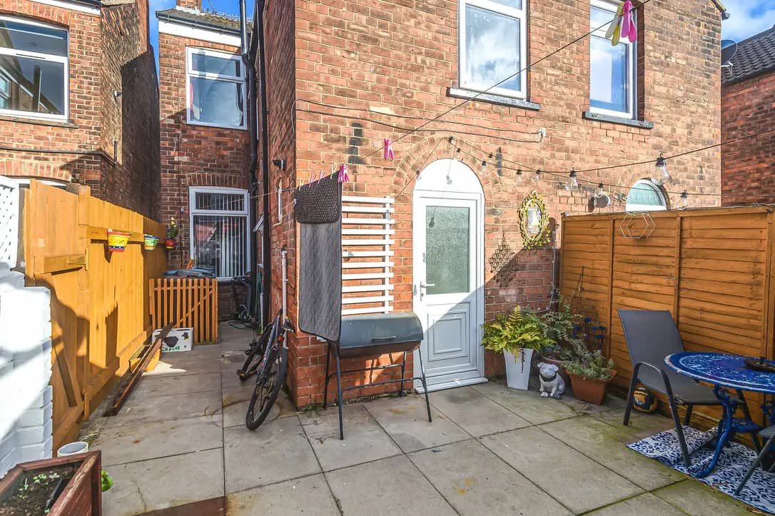 property photo 21 of 25