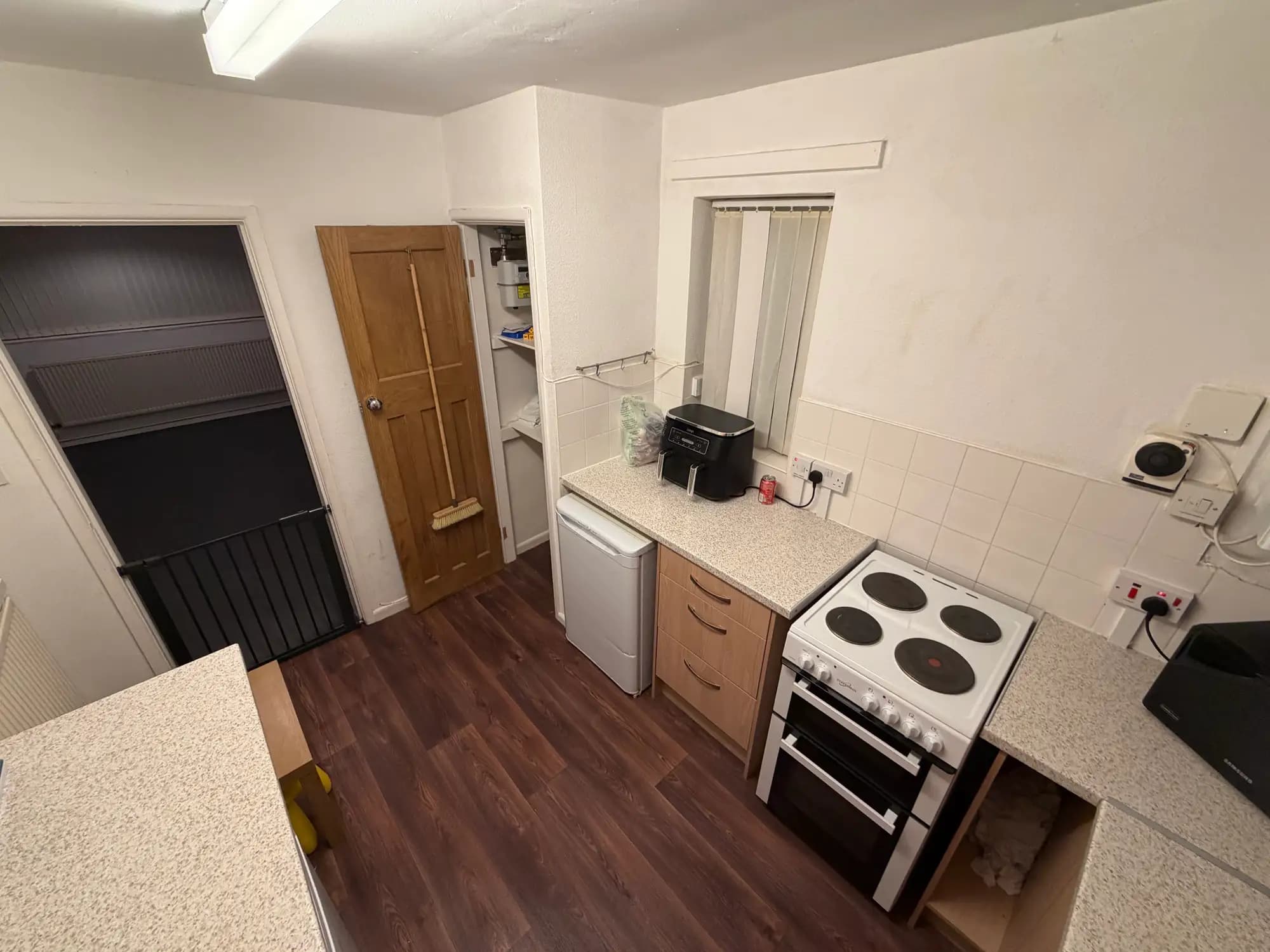 property photo 5 of 20